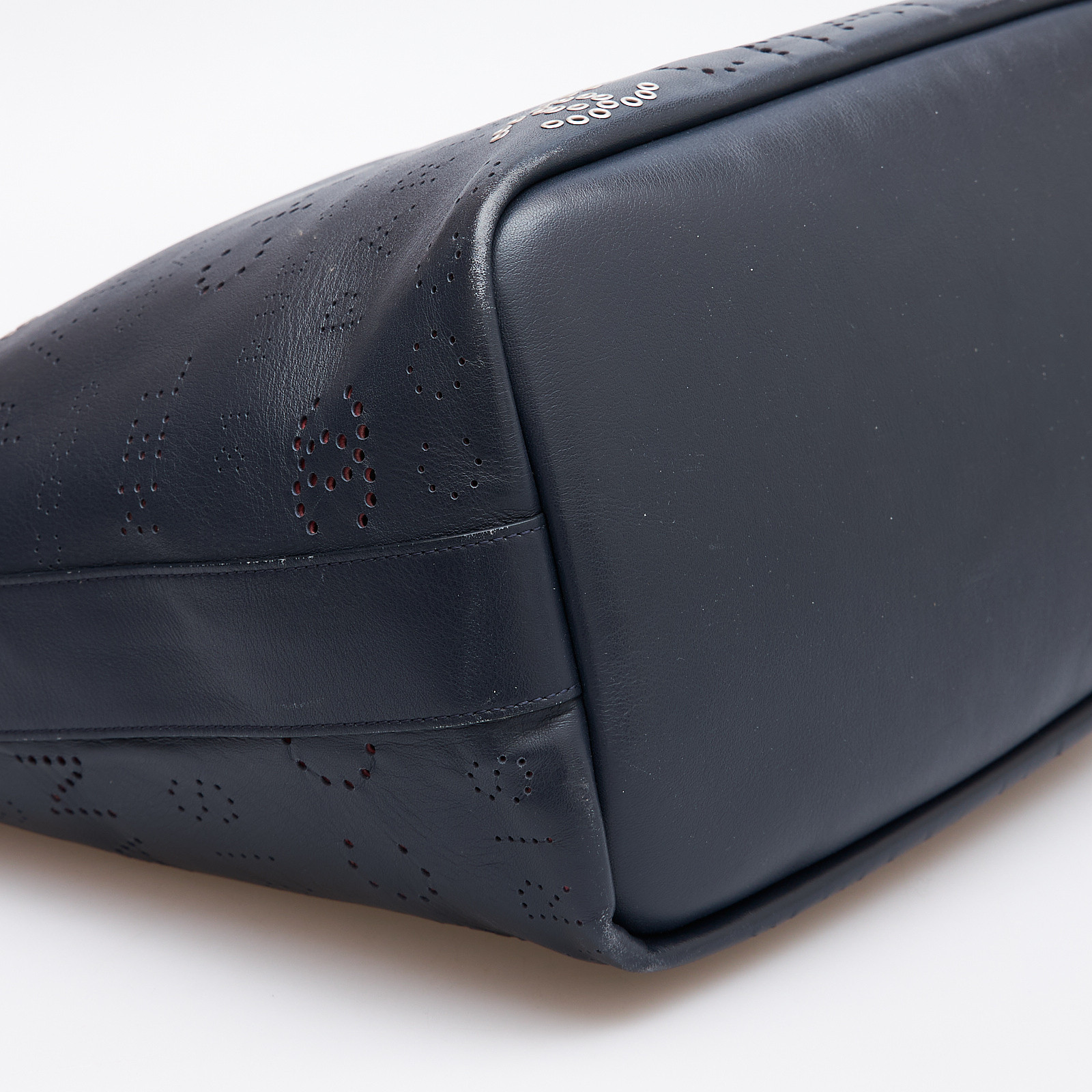 Сумка синего цвета Chanel - фото из каталога магазина брендовой одежды Second Friend Store Сумка Chanel - купить оригинал в секонд-хенде SFS - 7