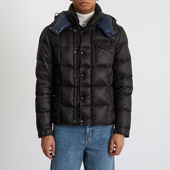 Пуховик Moncler