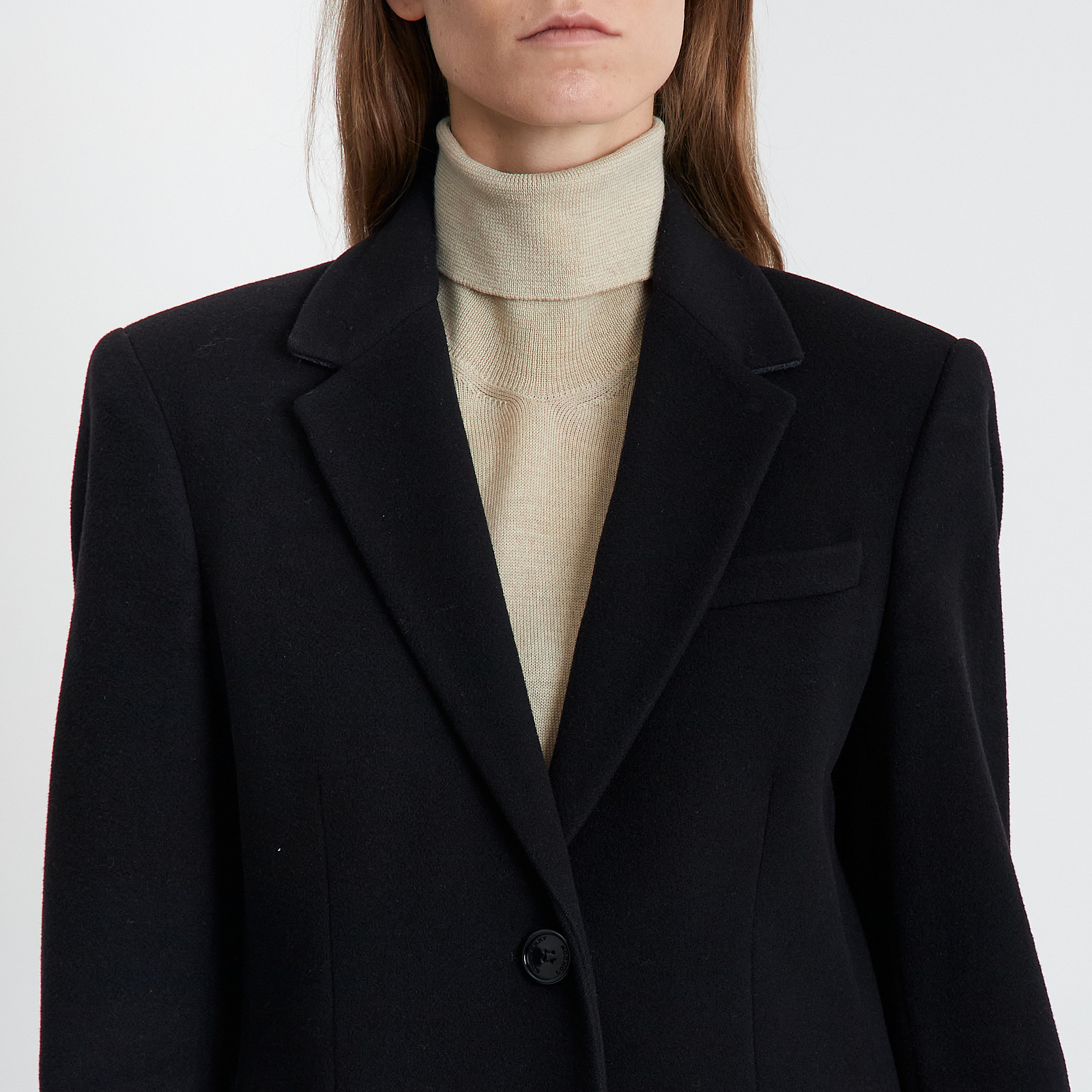 Пальто черного цвета Burberry - фото из каталога магазина брендовой одежды Second Friend Store Пальто Burberry - купить оригинал в секонд-хенде SFS - 4