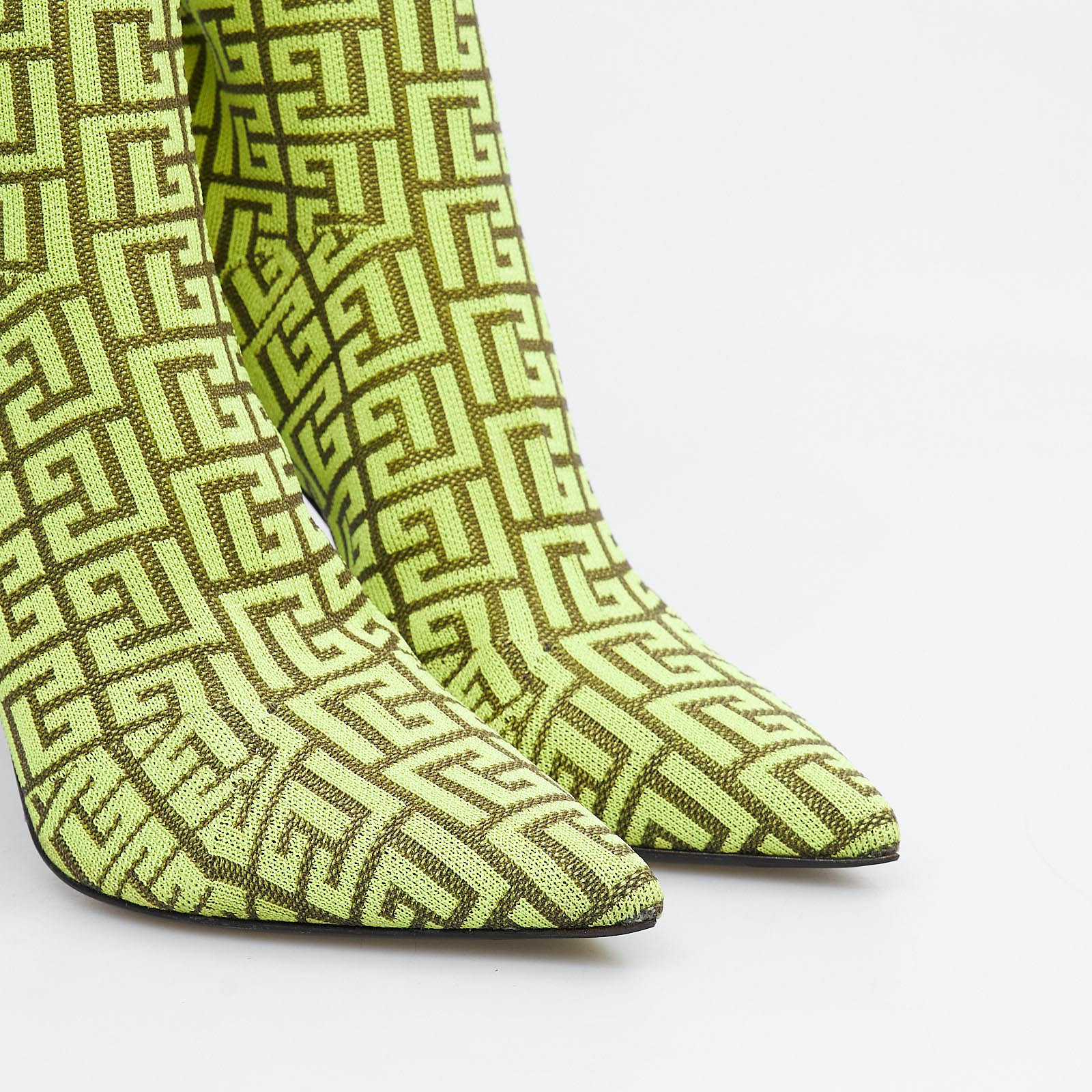 Ботильоны желтого цвета Balmain - фото из каталога магазина брендовой одежды Second Friend Store Ботильоны Balmain - купить оригинал в секонд-хенде SFS - 4