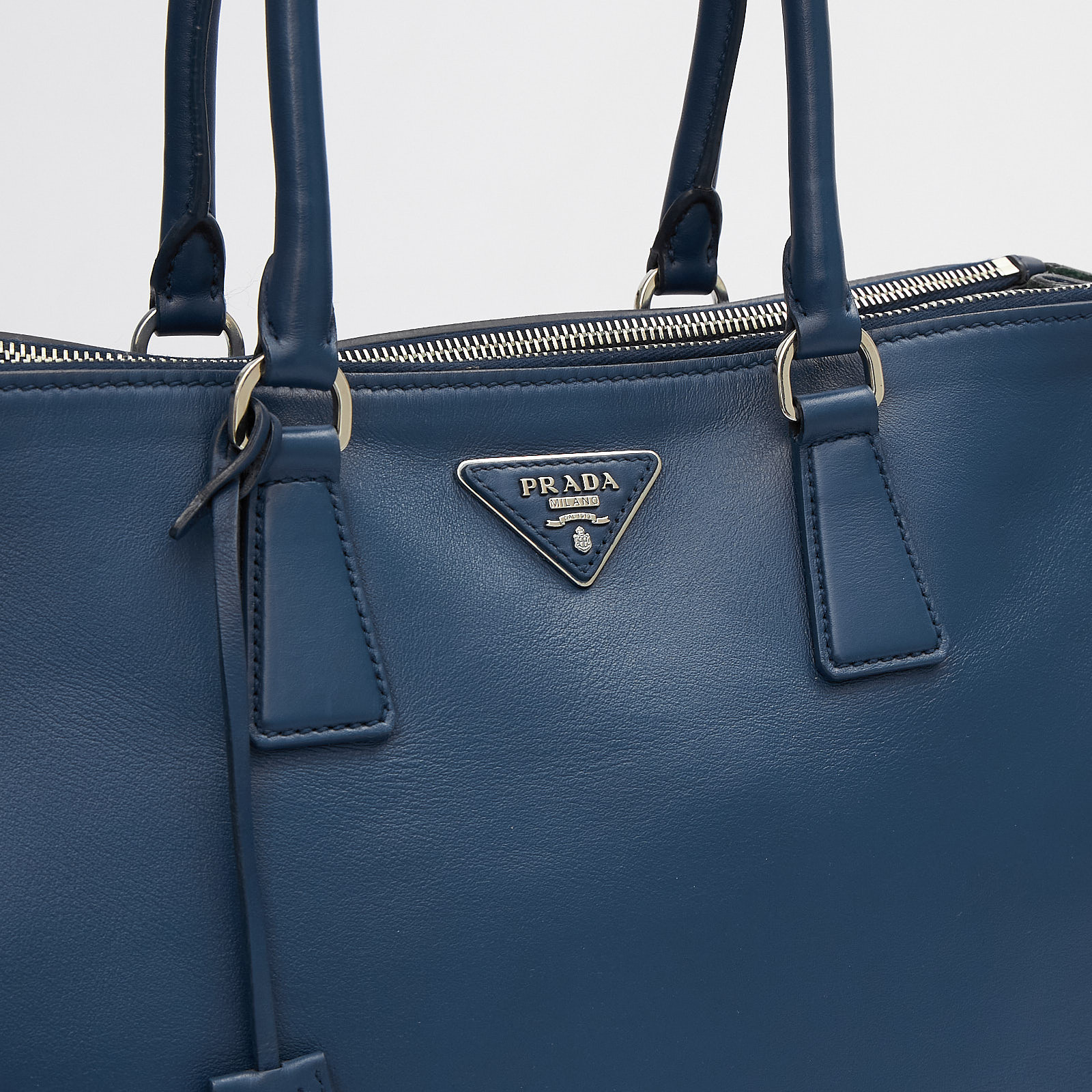 Сумка Prada - купить оригинал в секонд-хенде SFS - 5