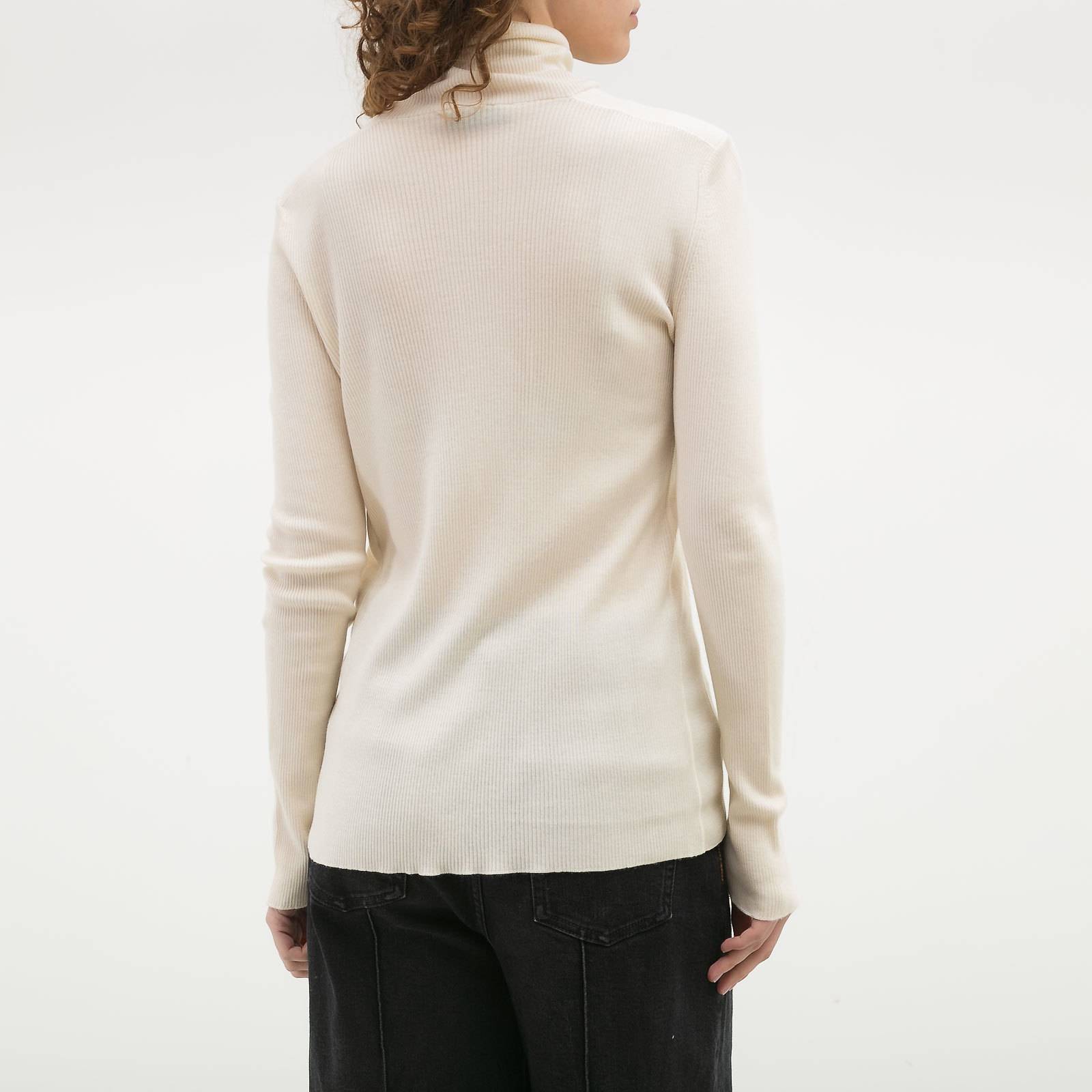 Водолазка белого цвета Tom Ford - фото из каталога магазина брендовой одежды Second Friend Store Водолазка Tom Ford - купить оригинал в секонд-хенде SFS - 3