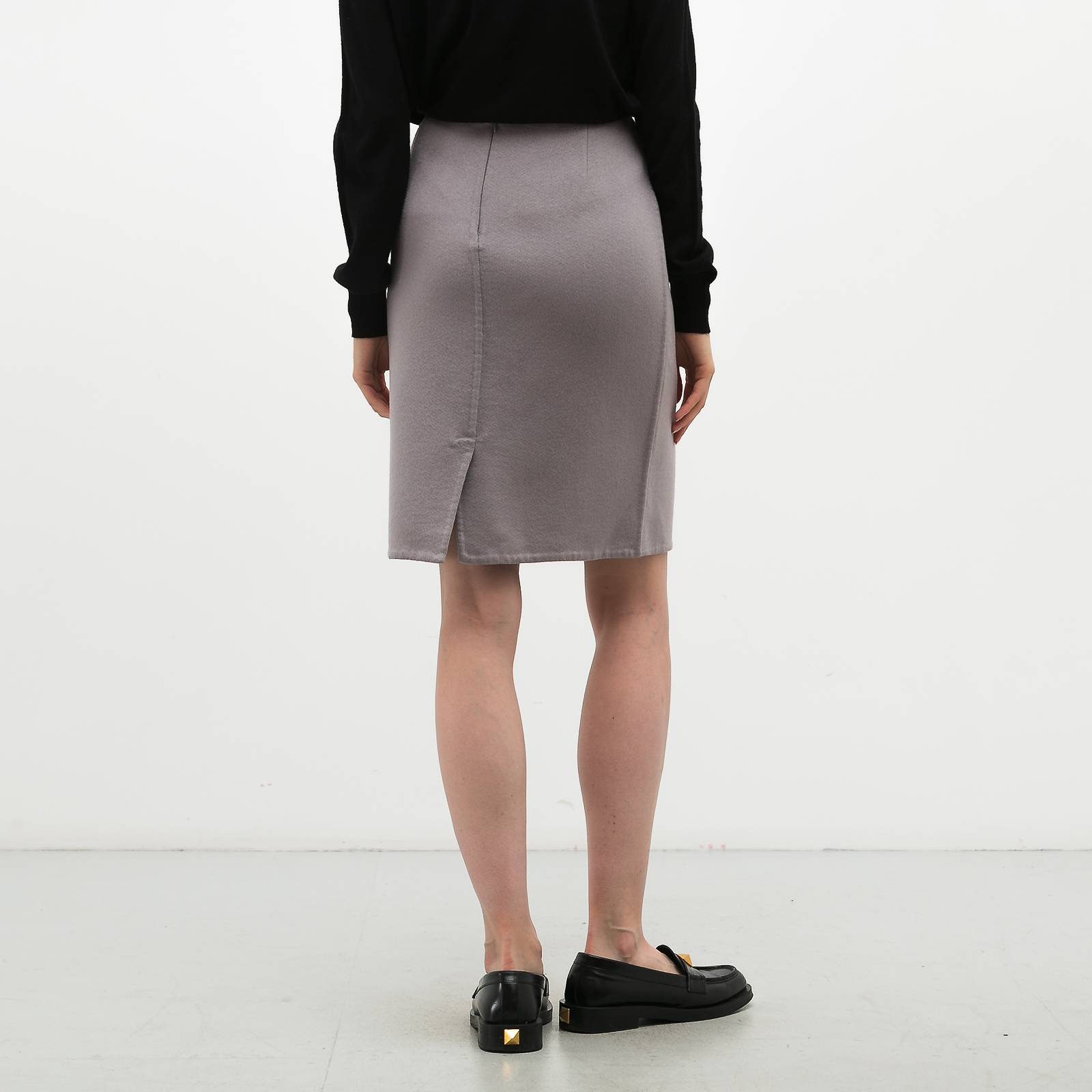 Юбка серого цвета Christian Dior - фото из каталога магазина брендовой одежды Second Friend Store Юбка Christian Dior - купить оригинал в секонд-хенде SFS - 3