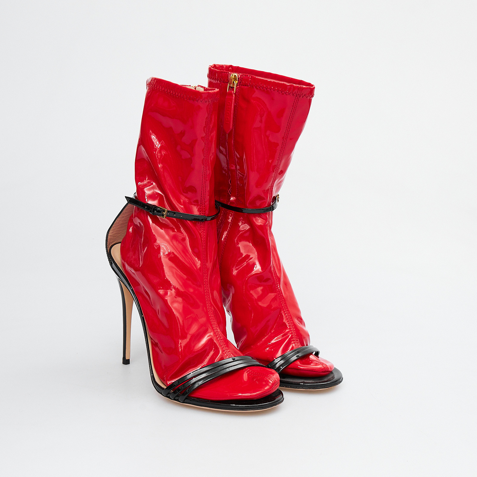 Туфли красного цвета Gucci - фото из каталога магазина брендовой одежды Second Friend Store Туфли Gucci - купить оригинал в секонд-хенде SFS - 3