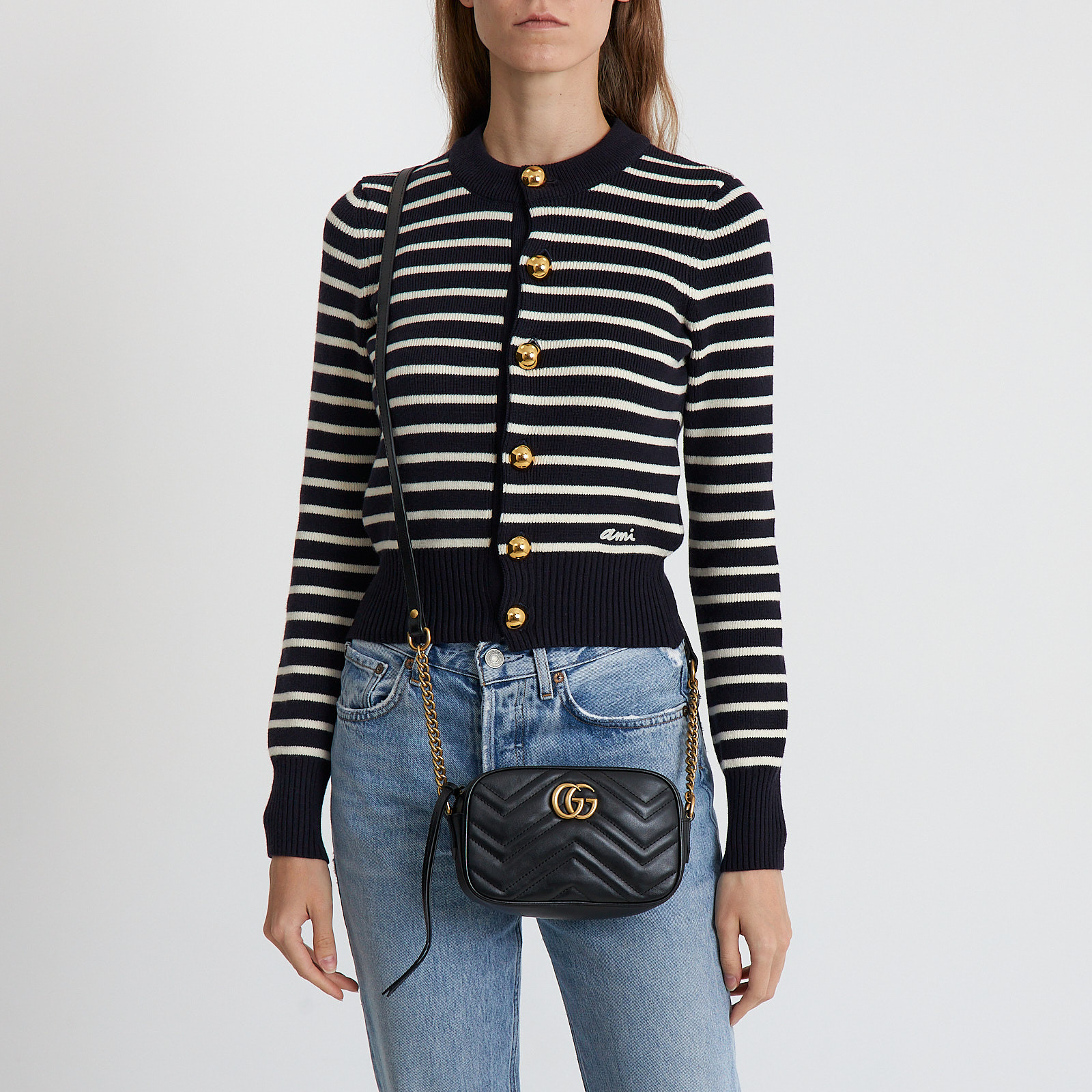 Сумка черного цвета Gucci - фото из каталога магазина брендовой одежды Second Friend Store Сумка Gucci - купить оригинал в секонд-хенде SFS - 2