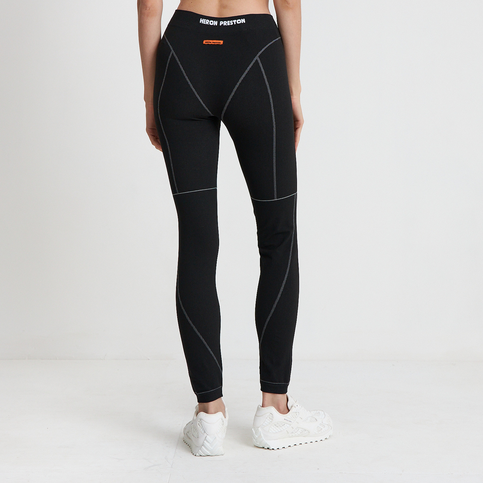 Леггинсы черного цвета Heron Preston - фото из каталога магазина брендовой одежды Second Friend Store Леггинсы Heron Preston - купить оригинал в секонд-хенде SFS - 3