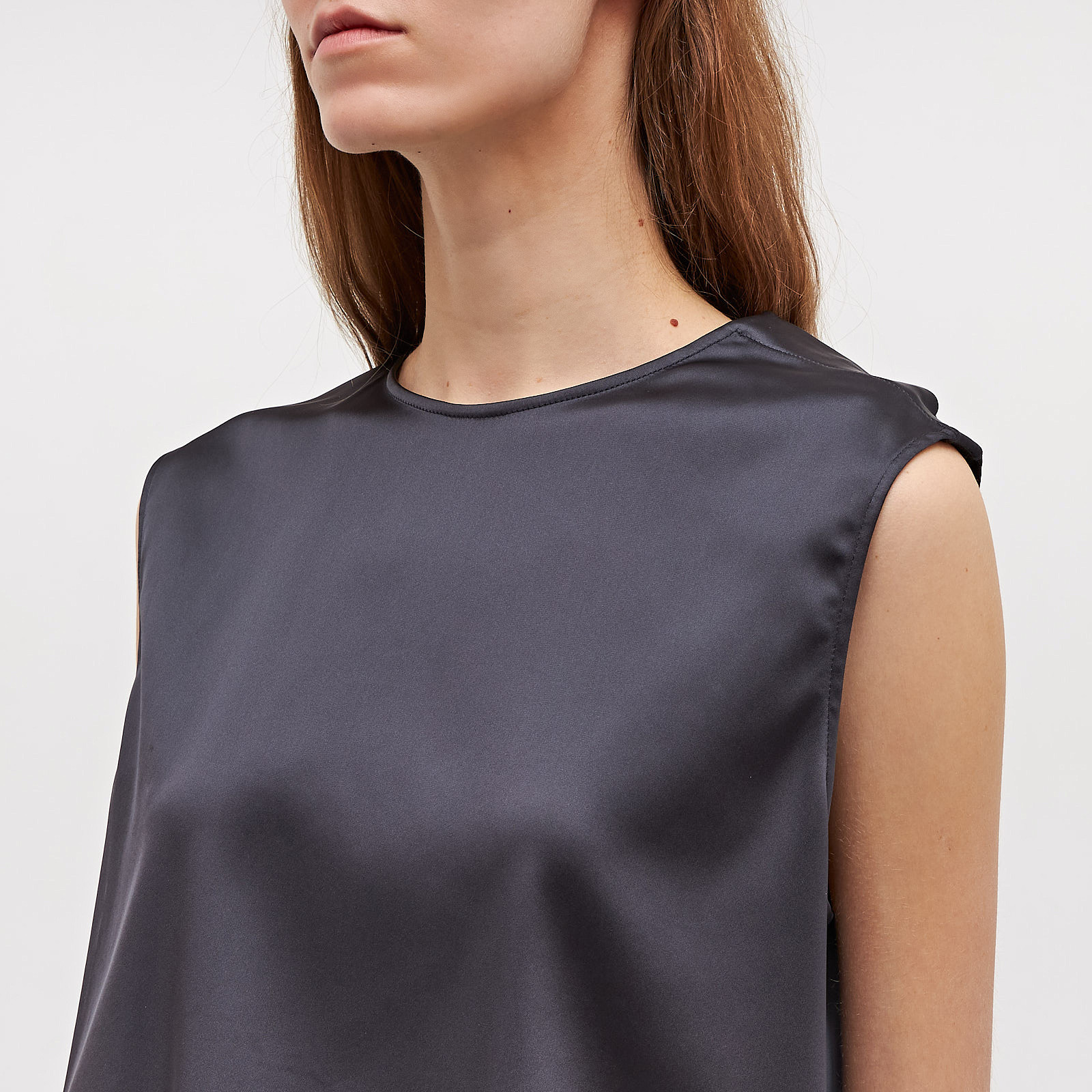 Топ серого цвета Acne Studios - фото из каталога магазина брендовой одежды Second Friend Store Топ Acne Studios - купить оригинал в секонд-хенде SFS - 4