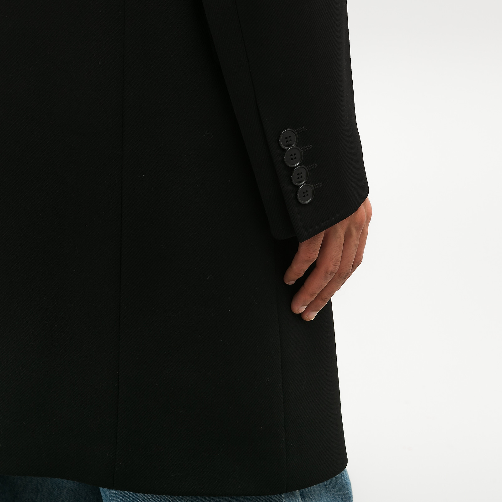 Пальто черного цвета Dolce&Gabbana - фото из каталога магазина брендовой одежды Second Friend Store Пальто Dolce&Gabbana - купить оригинал в секонд-хенде SFS - 5