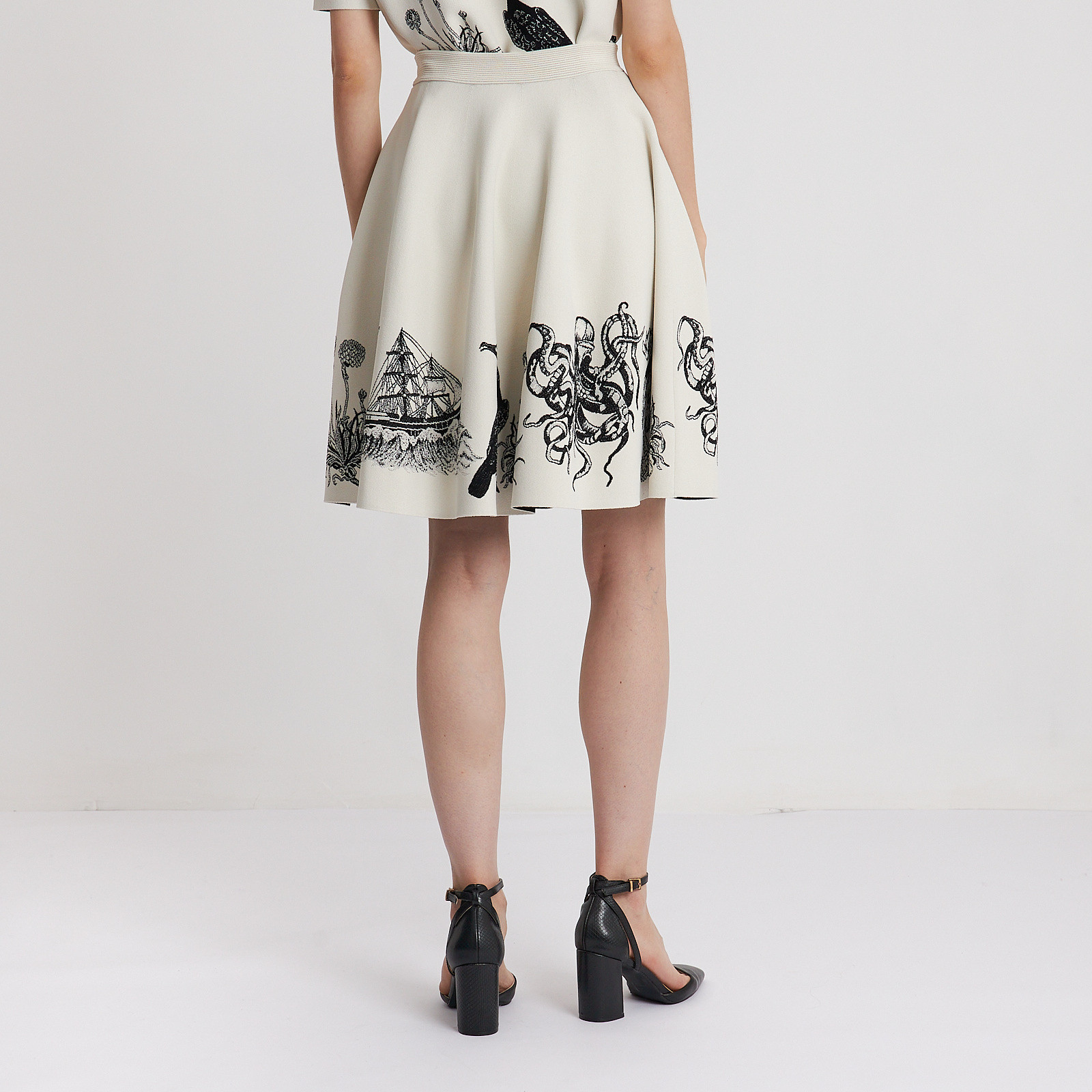 Костюм Alexander McQueen - купить оригинал в секонд-хенде SFS - 6