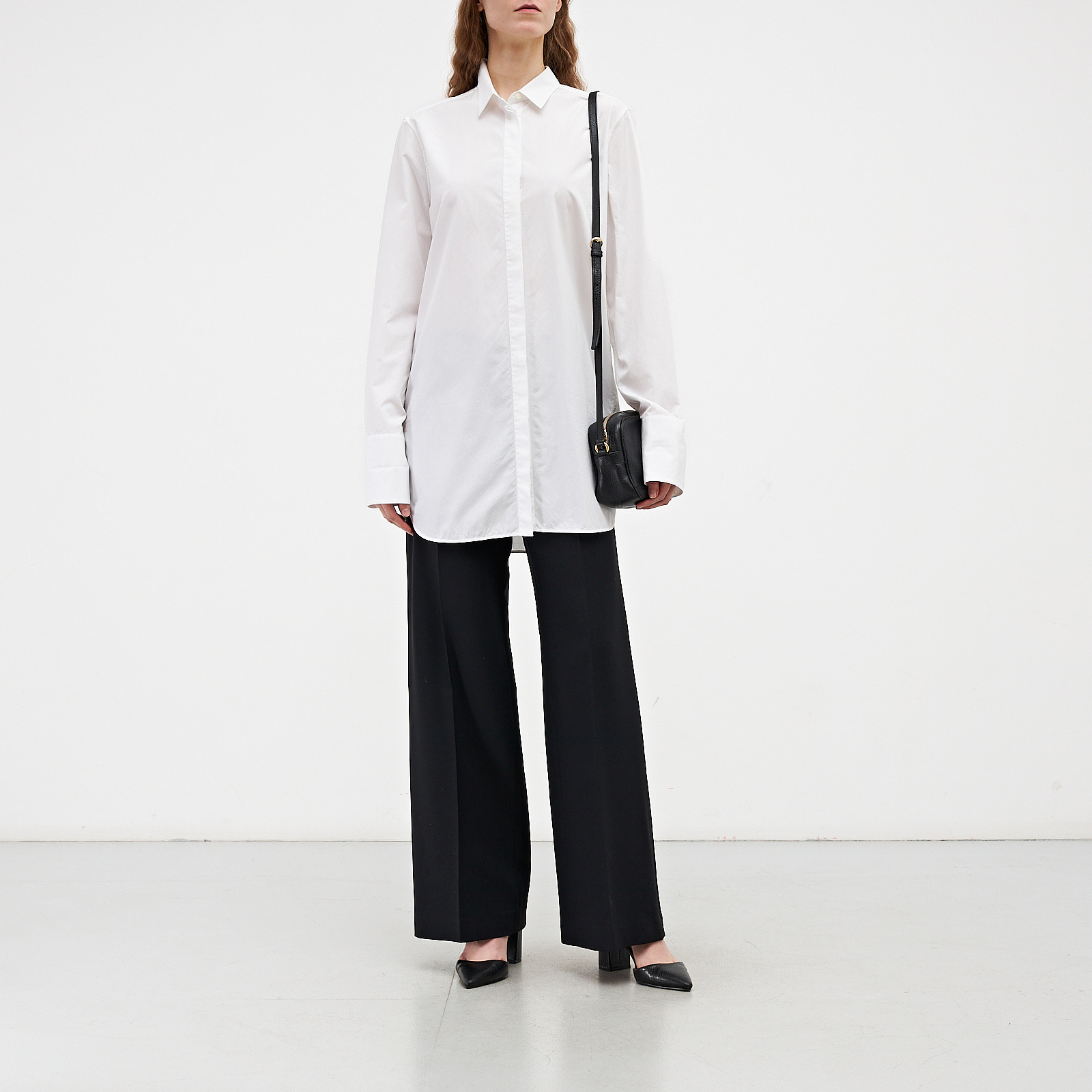 Рубашка белого цвета Jil Sander - фото из каталога магазина брендовой одежды Second Friend Store Рубашка Jil Sander - купить оригинал в секонд-хенде SFS - 2