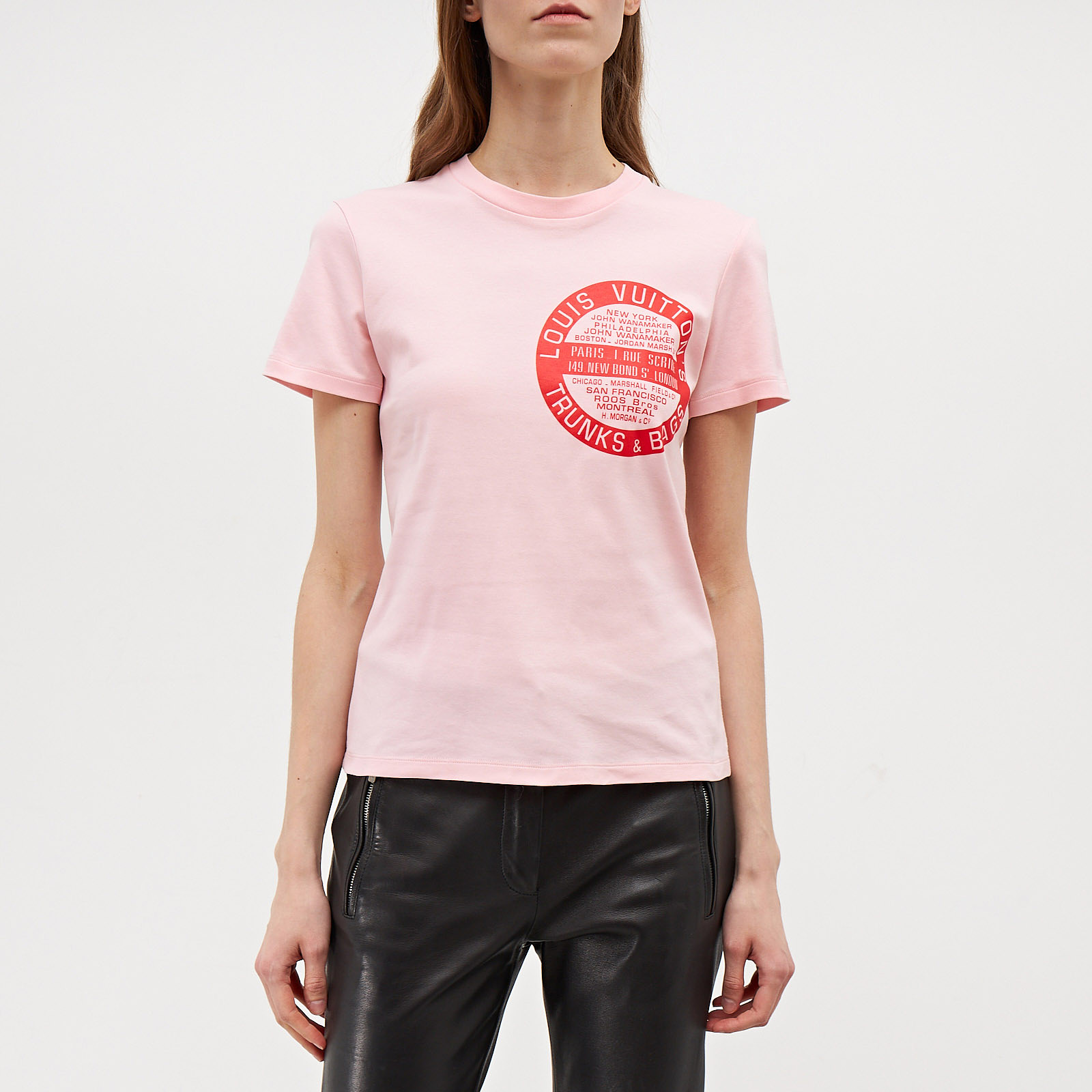Футболка  розового цвета Louis Vuitton - фото из каталога магазина брендовой одежды Second Friend Store Футболка Louis Vuitton - купить оригинал в секонд-хенде SFS - 1