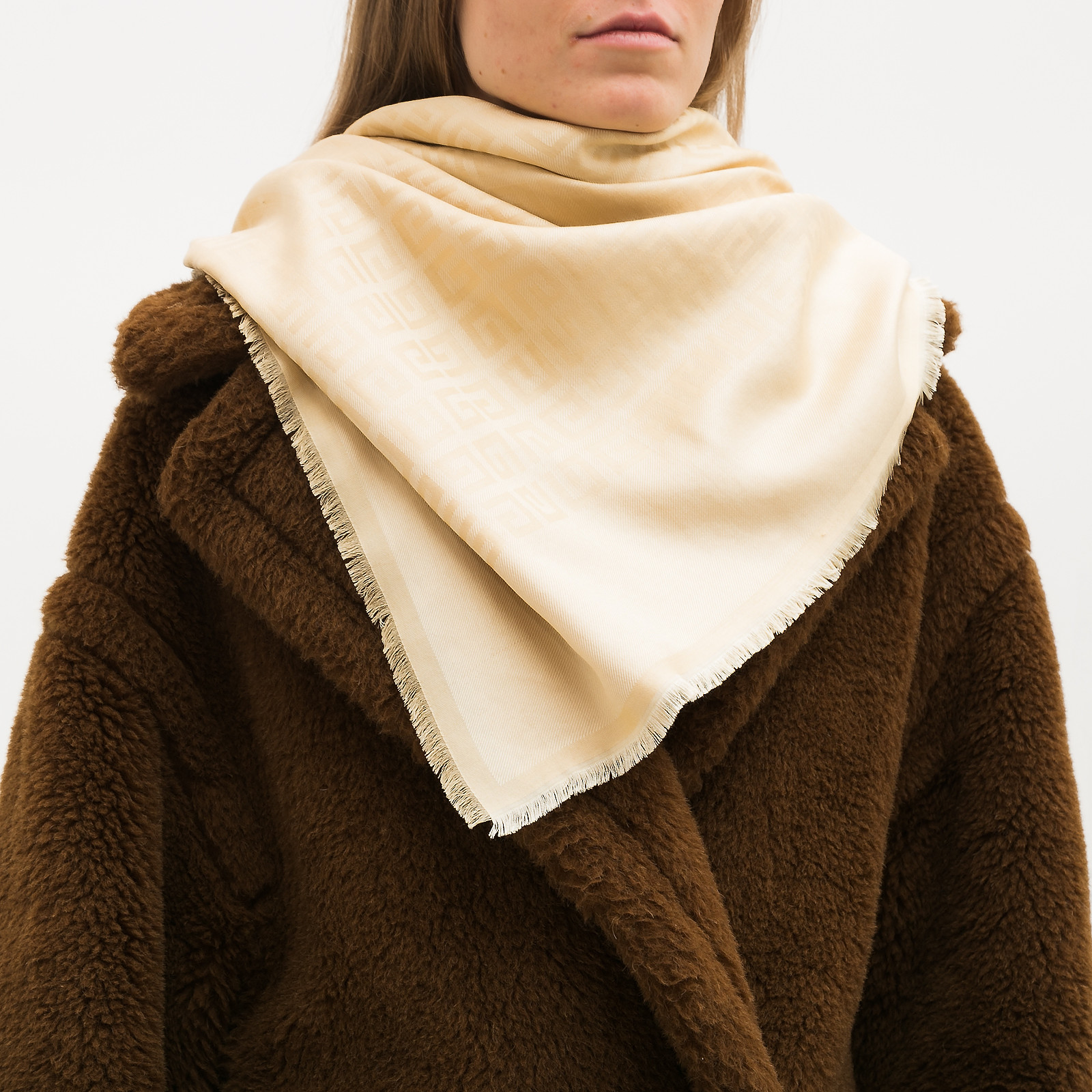 Платок Givenchy - купить оригинал в секонд-хенде SFS - 2