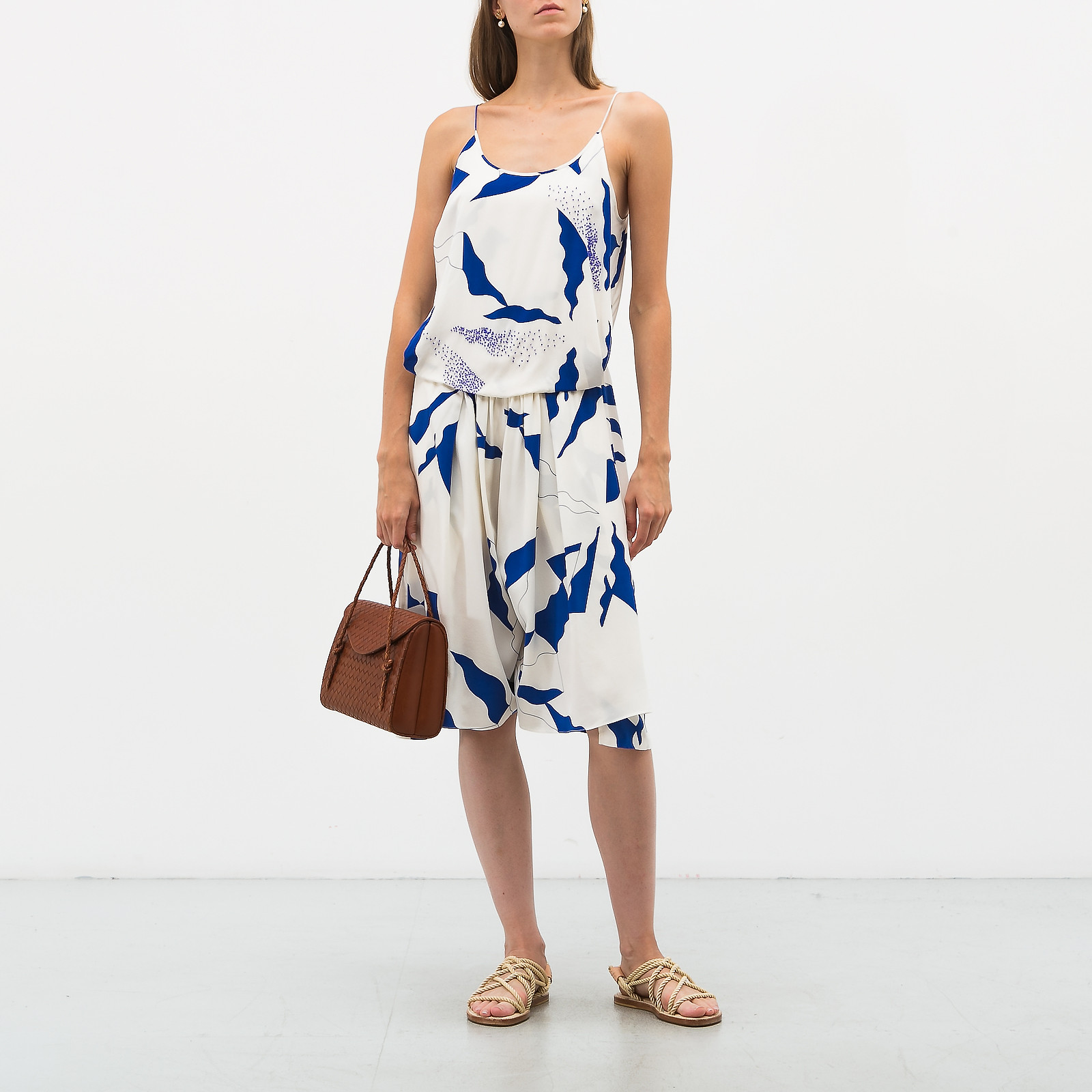 Комбинезон белого цвета Diane von Furstenberg - фото из каталога магазина брендовой одежды Second Friend Store Комбинезон Diane von Furstenberg - купить оригинал в секонд-хенде SFS - 2