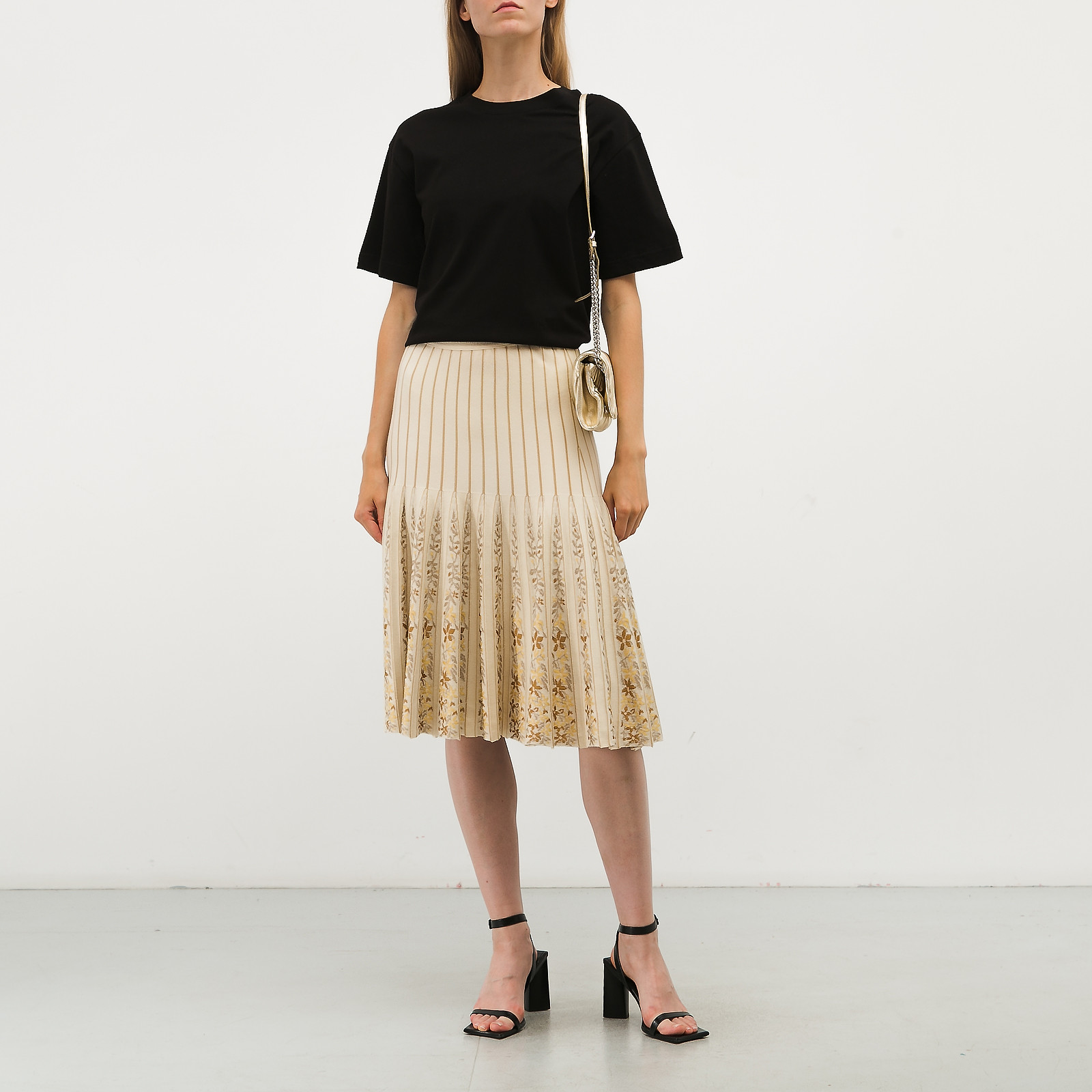 Юбка белого цвета Alaia - фото из каталога магазина брендовой одежды Second Friend Store Юбка Alaia - купить оригинал в секонд-хенде SFS - 2