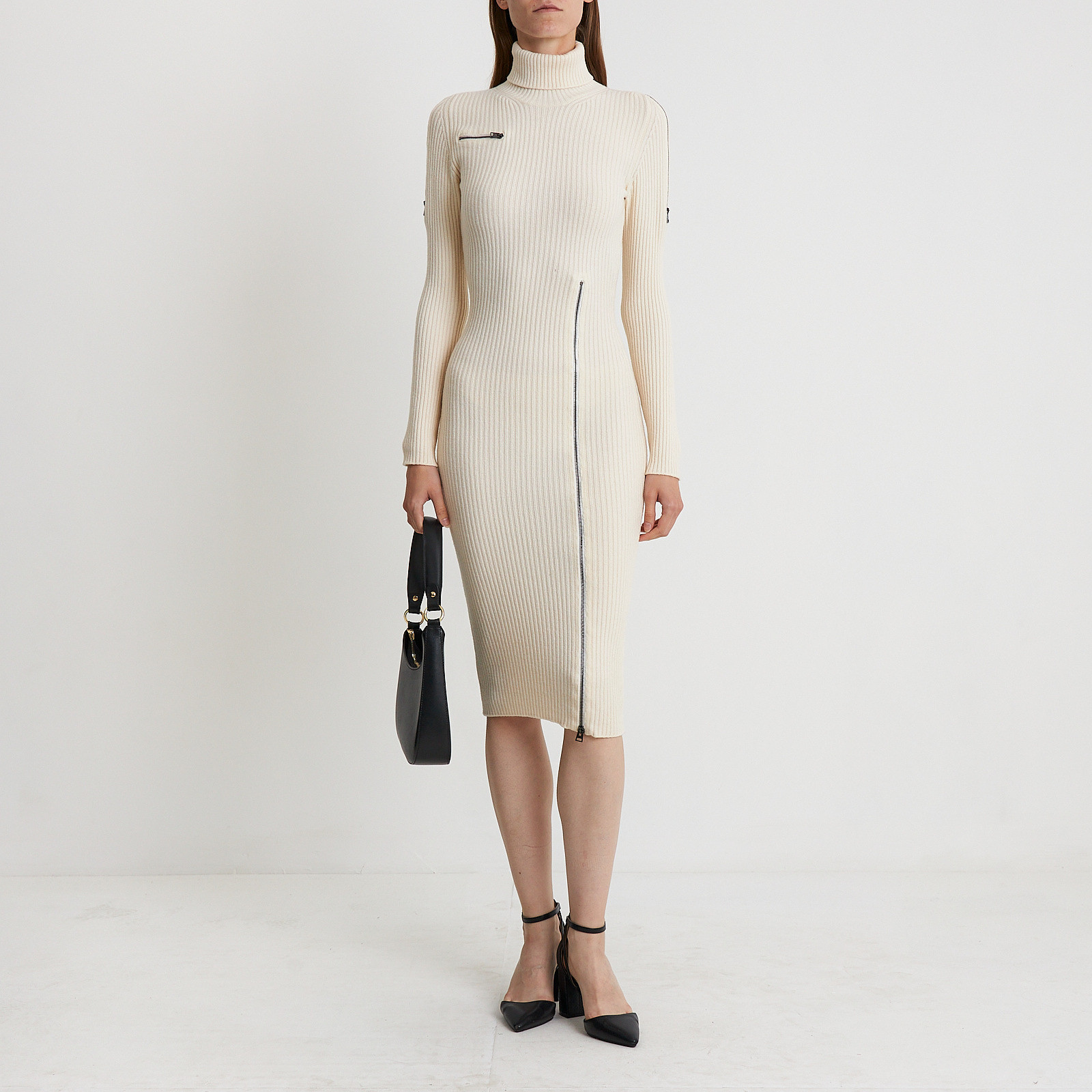 Платье бежевого цвета Tom Ford - фото из каталога магазина брендовой одежды Second Friend Store Платье Tom Ford - купить оригинал в секонд-хенде SFS - 2