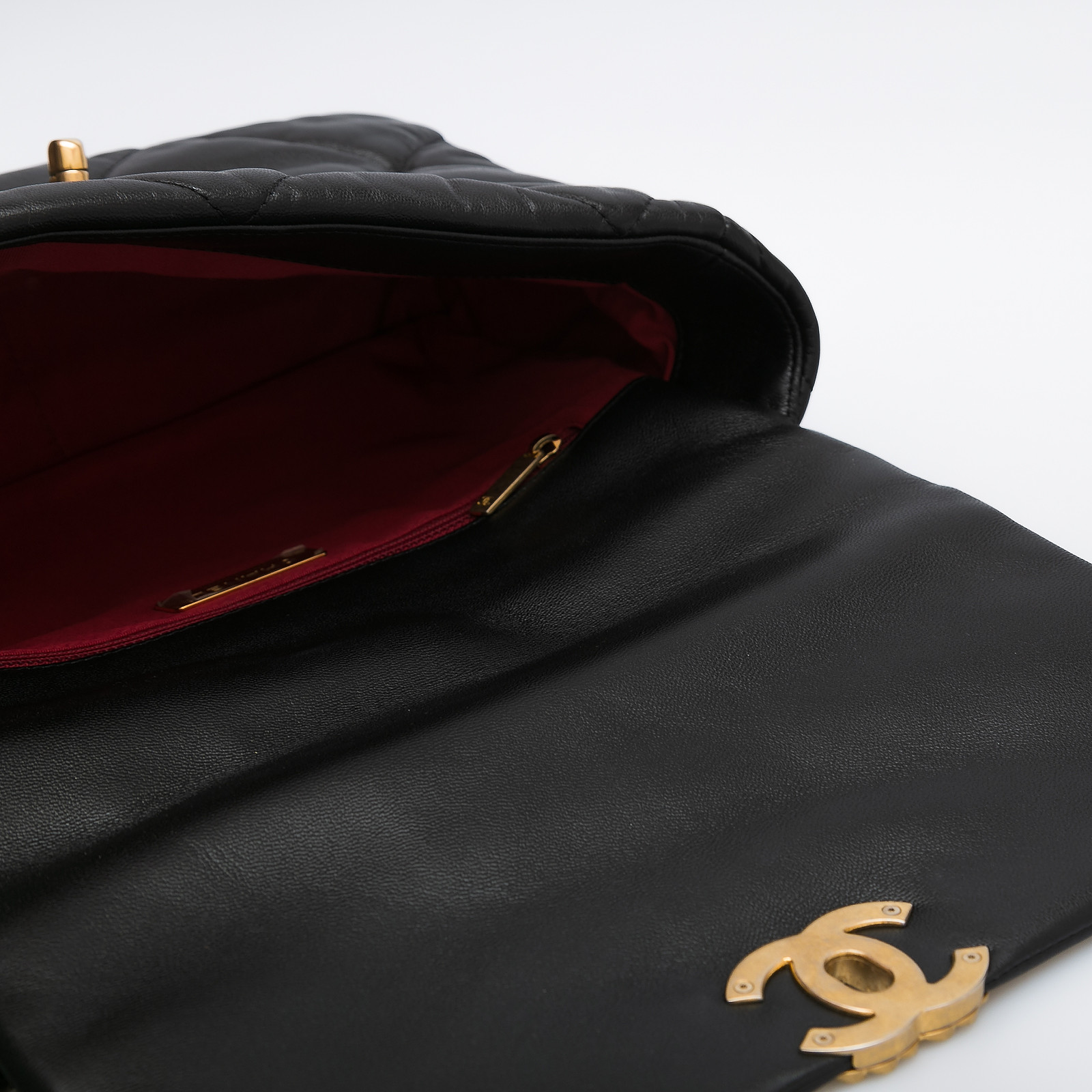 Сумка Chanel - купить оригинал в секонд-хенде SFS - 5