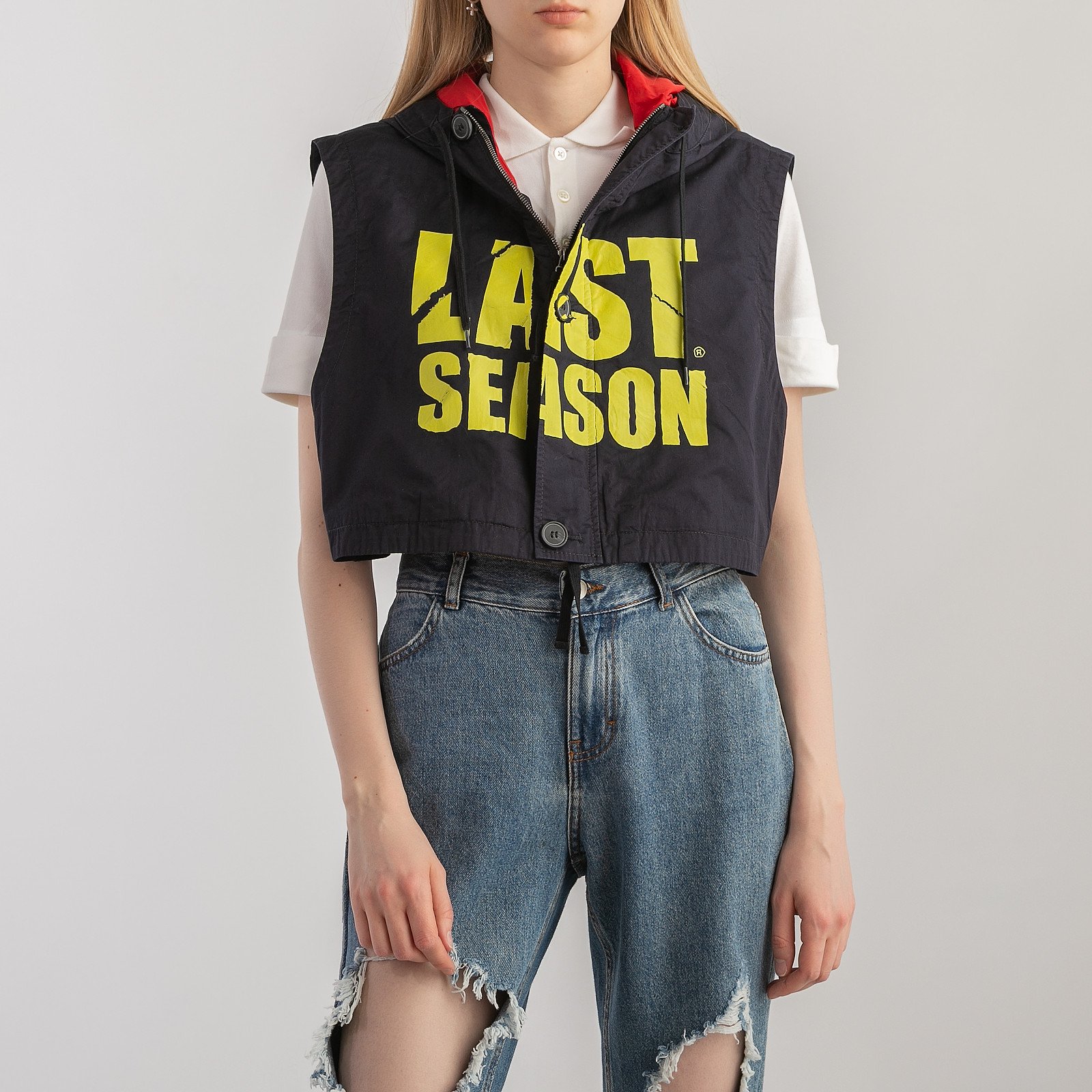 Жилет синего цвета Tigran Avetisyan x SFS - фото из каталога магазина брендовой одежды Second Friend Store Жилет Tigran Avetisyan x SFS - купить оригинал в секонд-хенде SFS - 1