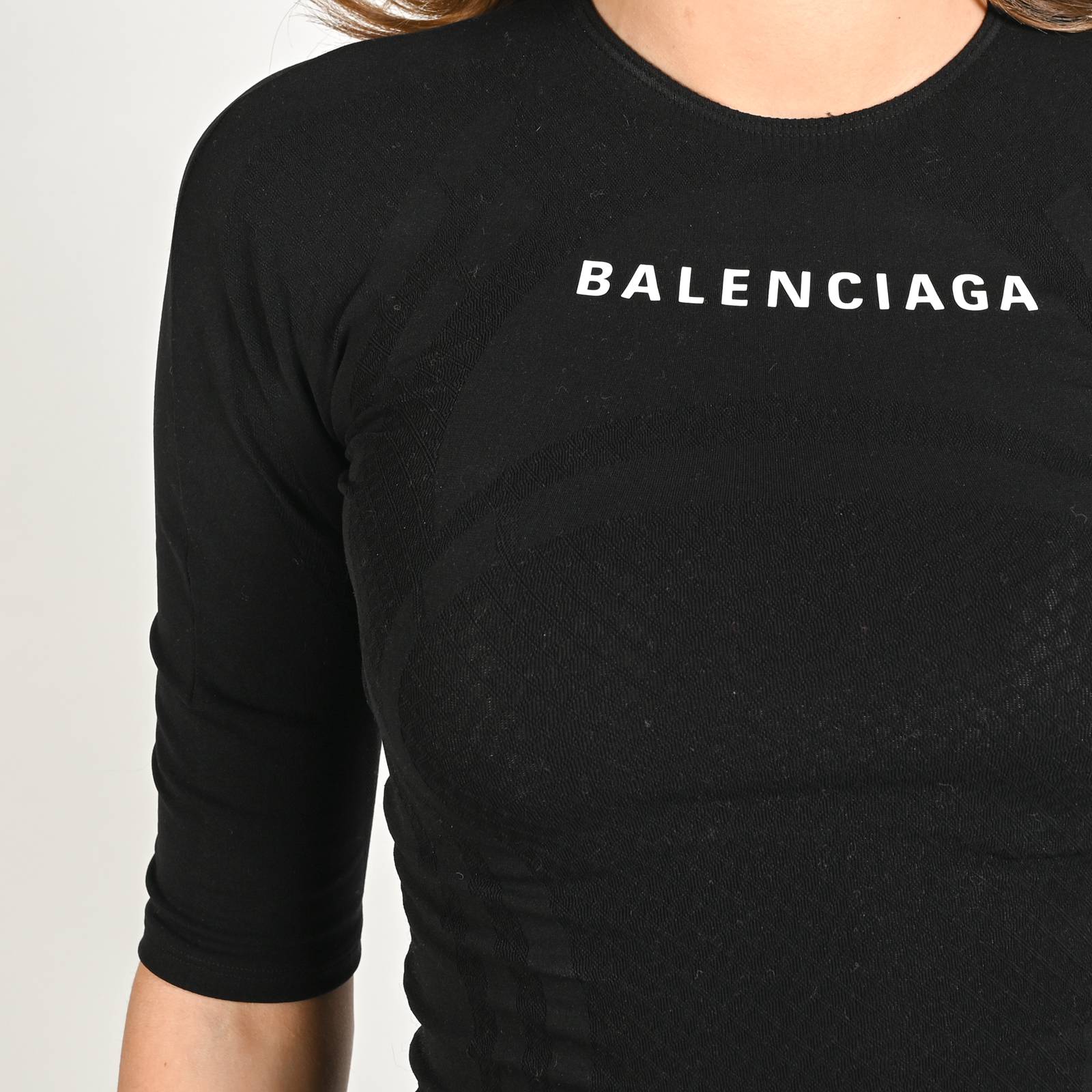 Футболка Balenciaga - купить оригинал в секонд-хенде SFS