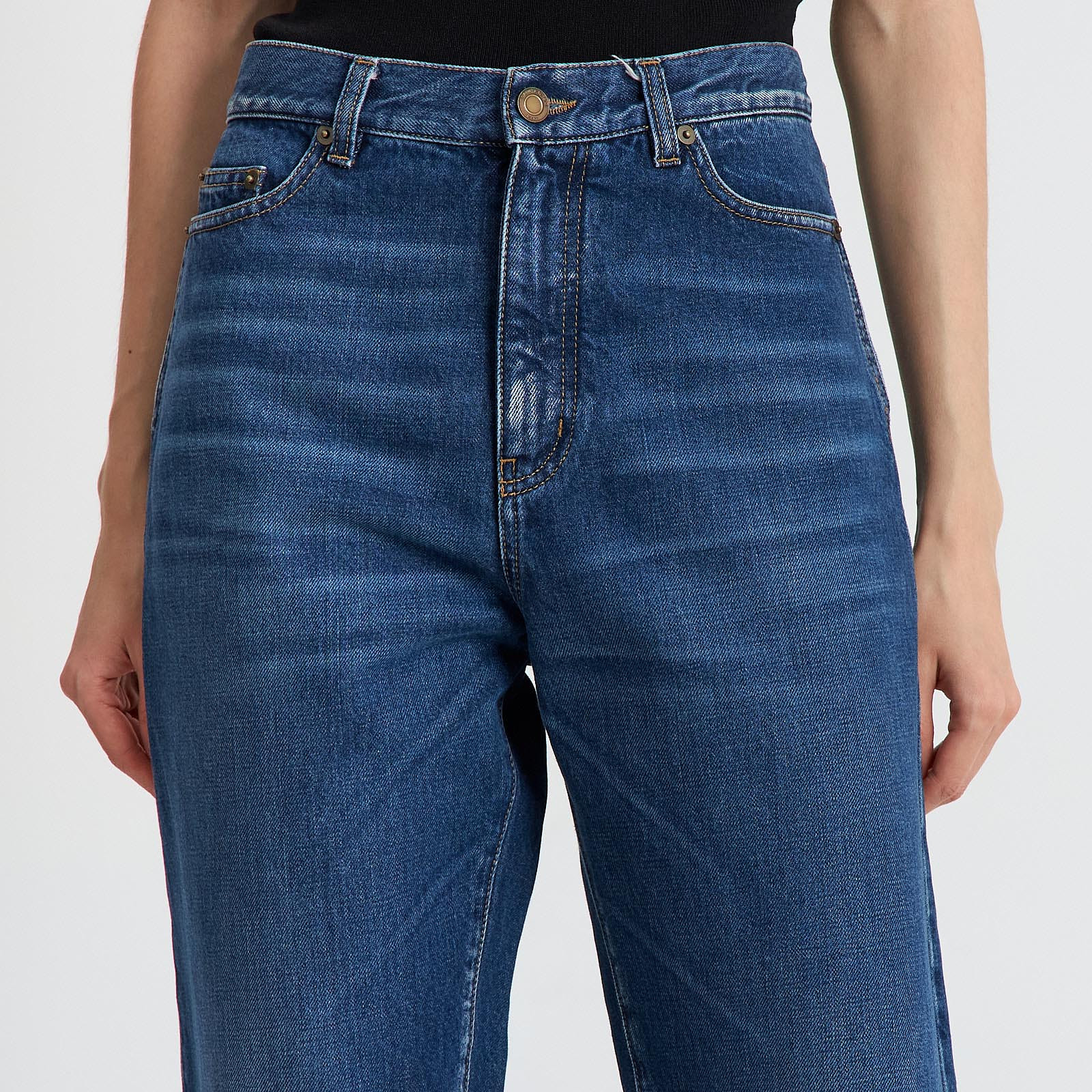 Джинсы синего цвета Saint Laurent - фото из каталога магазина брендовой одежды Second Friend Store Джинсы Saint Laurent - купить оригинал в секонд-хенде SFS - 4