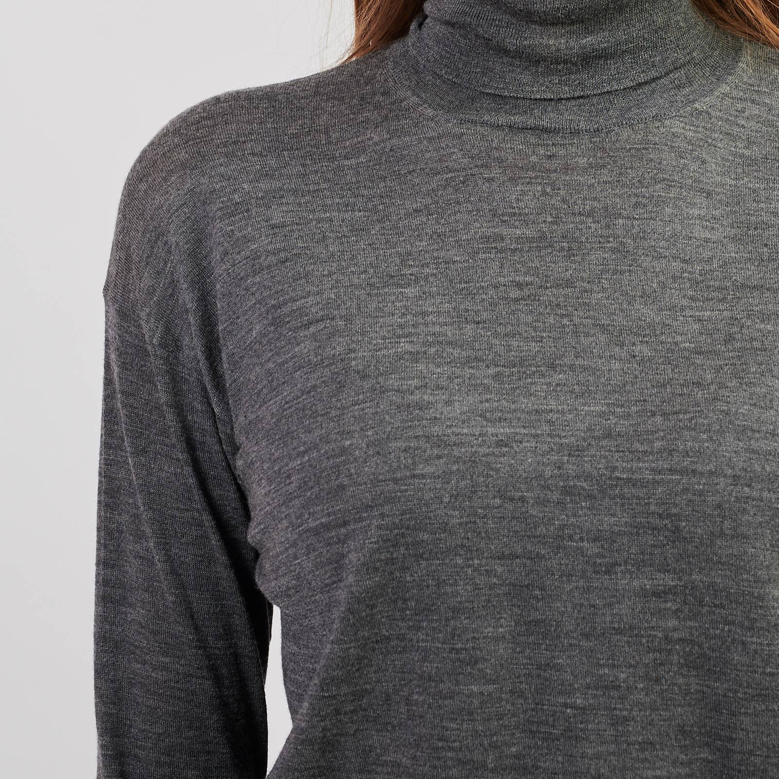 prada roll neck