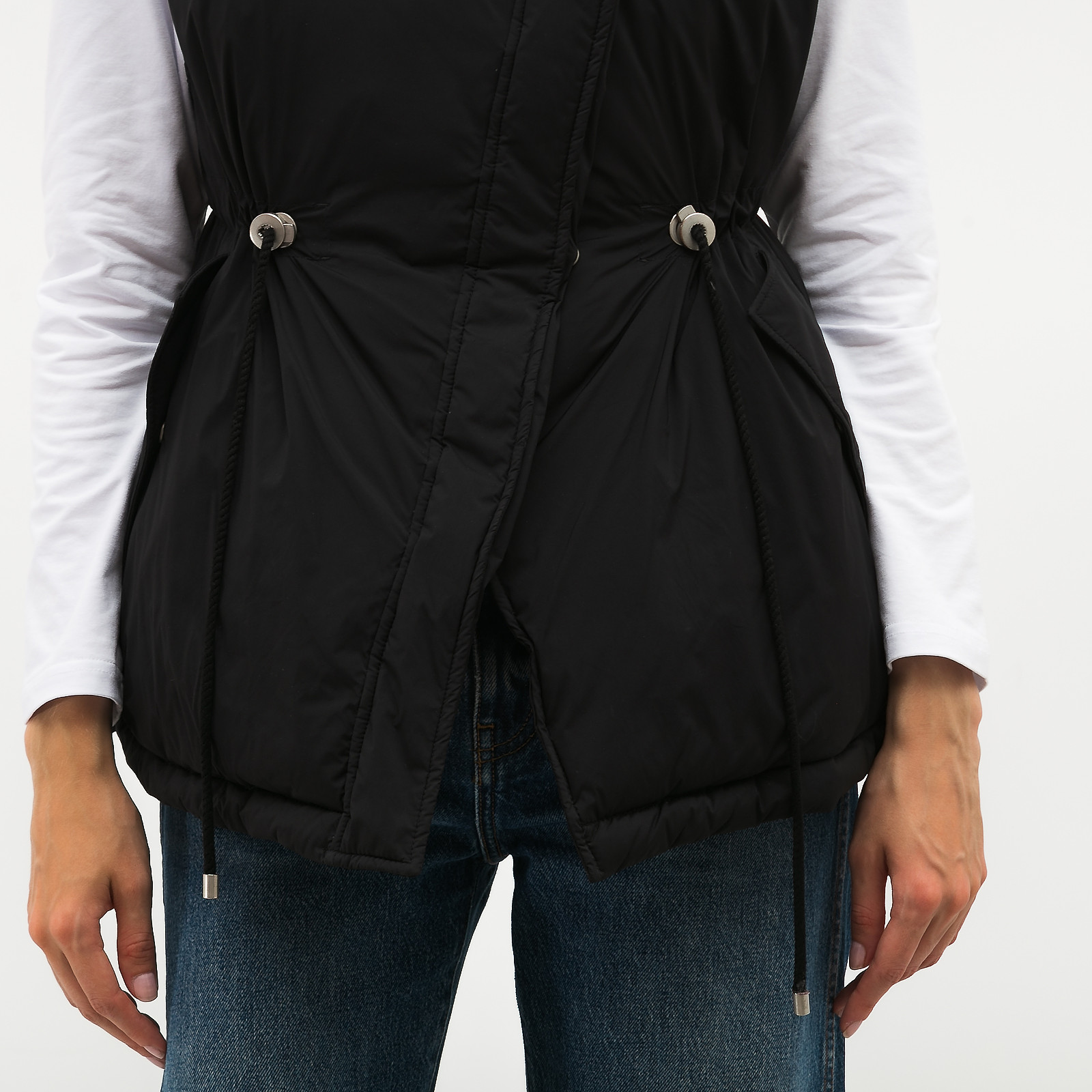 Жилет черного цвета Acne Studios - фото из каталога магазина брендовой одежды Second Friend Store Жилет Acne Studios - купить оригинал в секонд-хенде SFS - 4