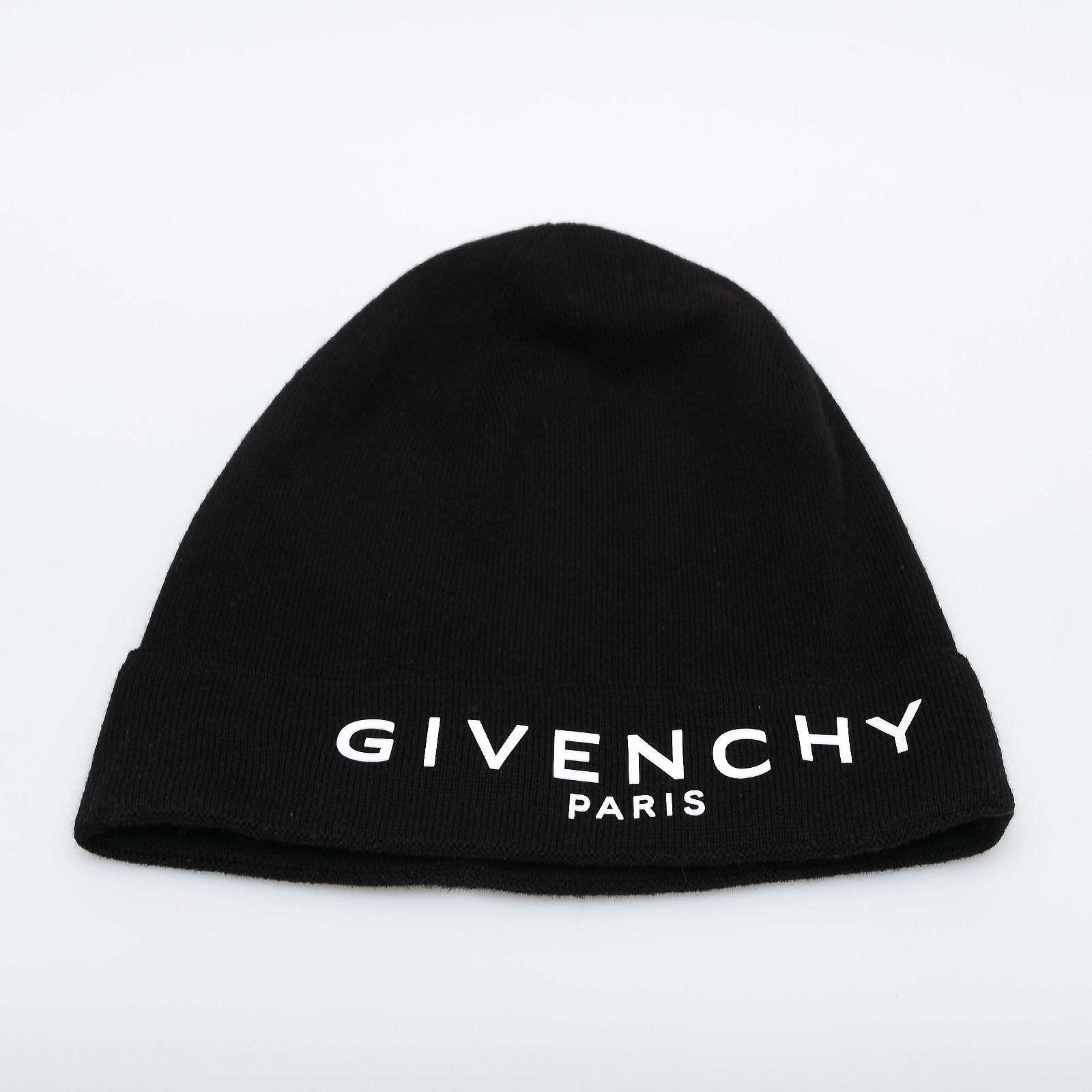 Шапка черного цвета Givenchy - фото из каталога магазина брендовой одежды Second Friend Store Шапка Givenchy - купить оригинал в секонд-хенде SFS - 1