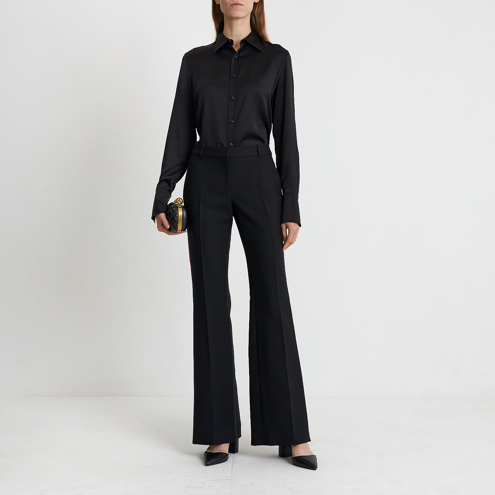 Брюки черного цвета Alexander McQueen - фото из каталога магазина брендовой одежды Second Friend Store Брюки Alexander McQueen - купить оригинал в секонд-хенде SFS - 2