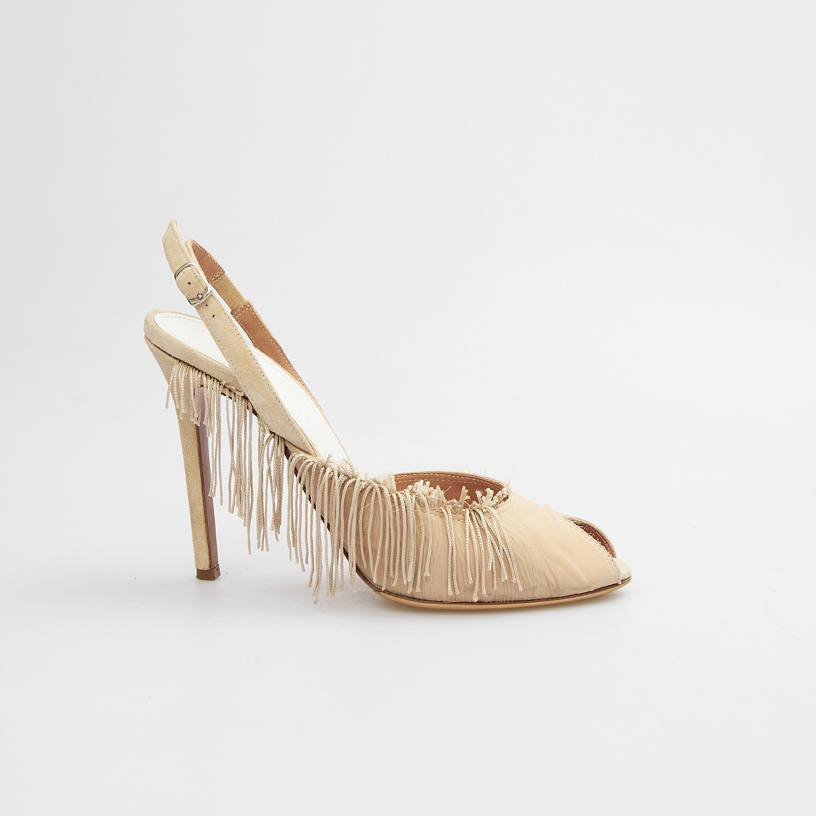 Туфли бежевого цвета Maison Margiela - фото из каталога магазина брендовой одежды Second Friend Store Туфли Maison Margiela - купить оригинал в секонд-хенде SFS - 1