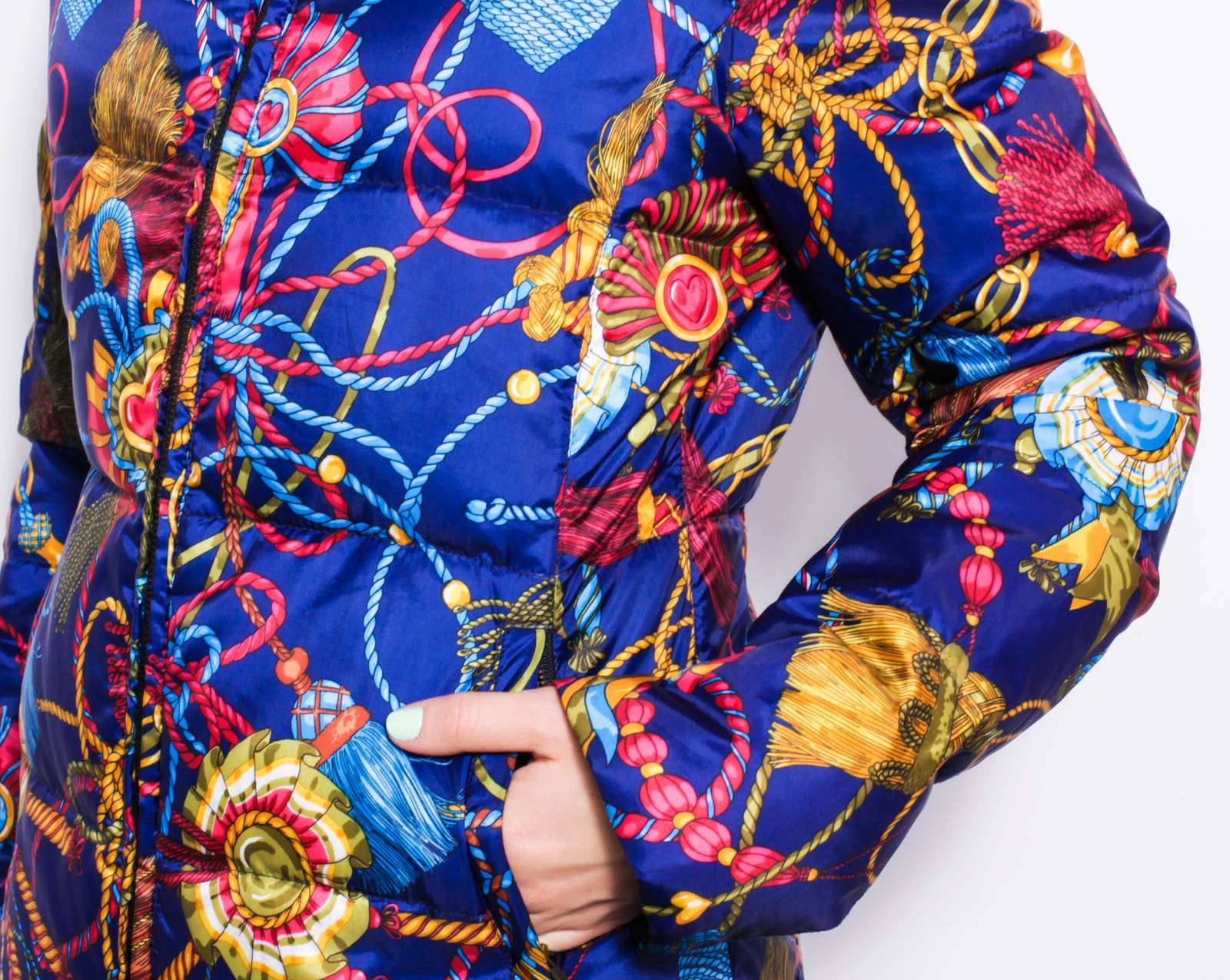 Куртка Love Moschino - купить оригинал в секонд-хенде SFS