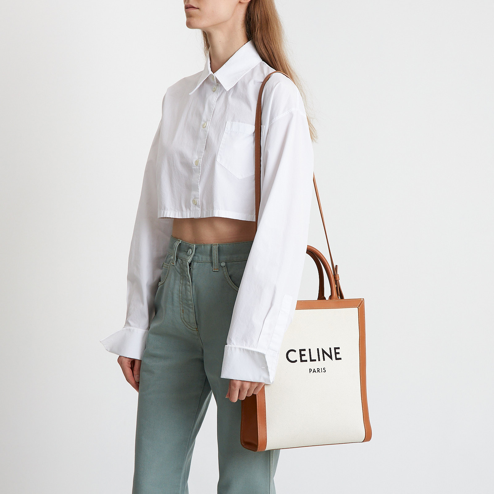 Сумка белого цвета Celine - фото из каталога магазина брендовой одежды Second Friend Store Сумка Celine - купить оригинал в секонд-хенде SFS - 9