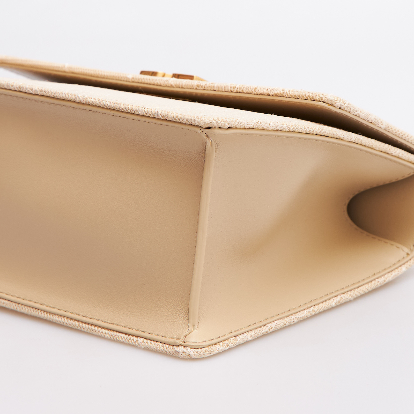 Сумка бежевого цвета Off-White - фото из каталога магазина брендовой одежды Second Friend Store Сумка Off-White - купить оригинал в секонд-хенде SFS - 7