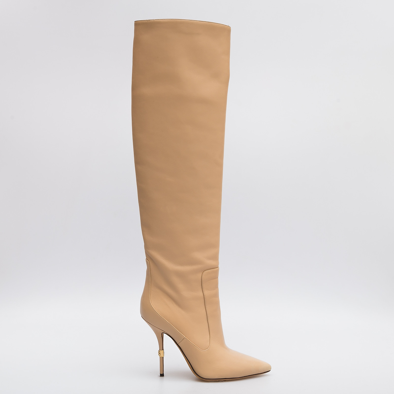 Сапоги бежевого цвета Dolce&Gabbana - фото из каталога магазина брендовой одежды Second Friend Store Сапоги Dolce&Gabbana - купить оригинал в секонд-хенде SFS - 1