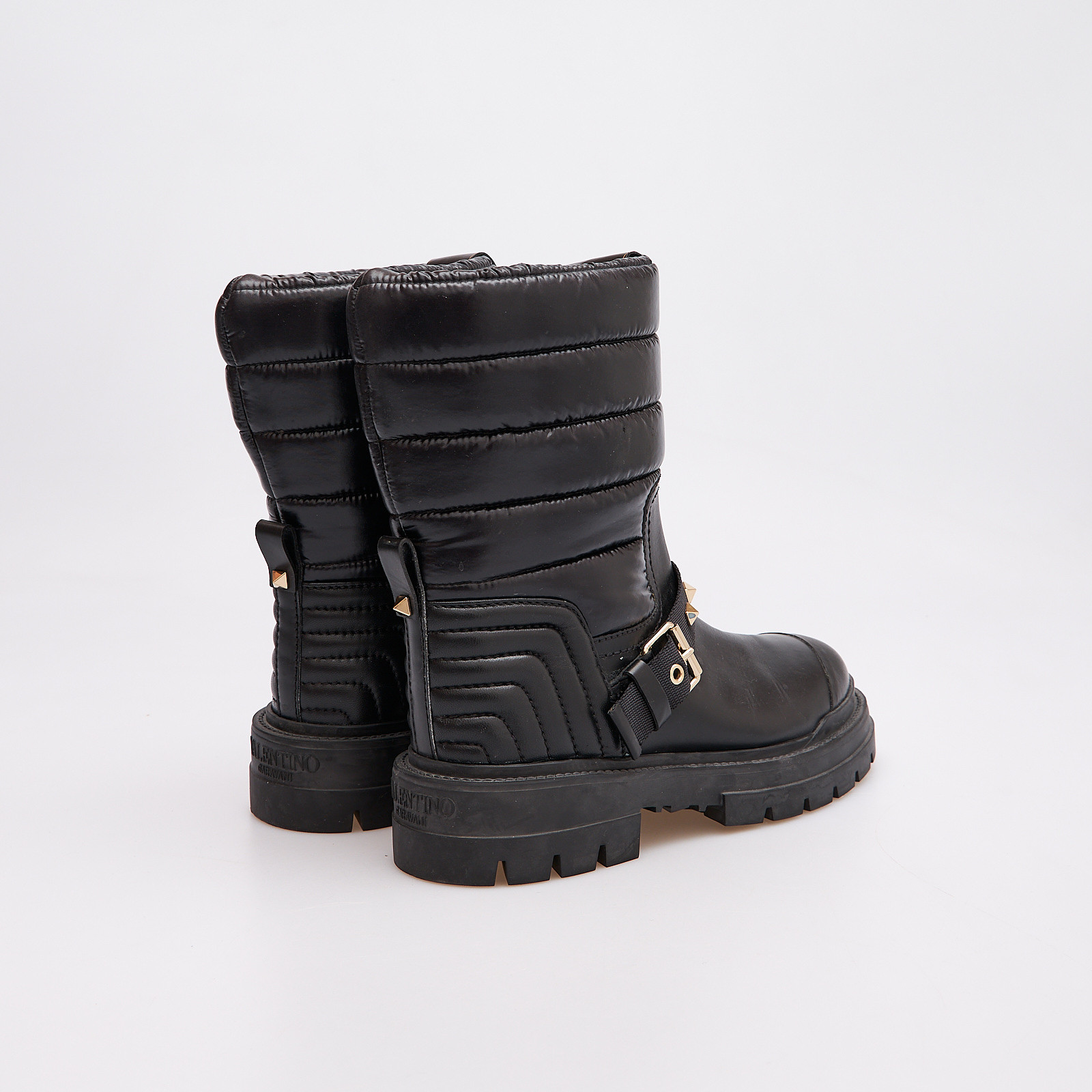 Сапоги черного цвета Valentino - фото из каталога магазина брендовой одежды Second Friend Store Сапоги Valentino - купить оригинал в секонд-хенде SFS - 3