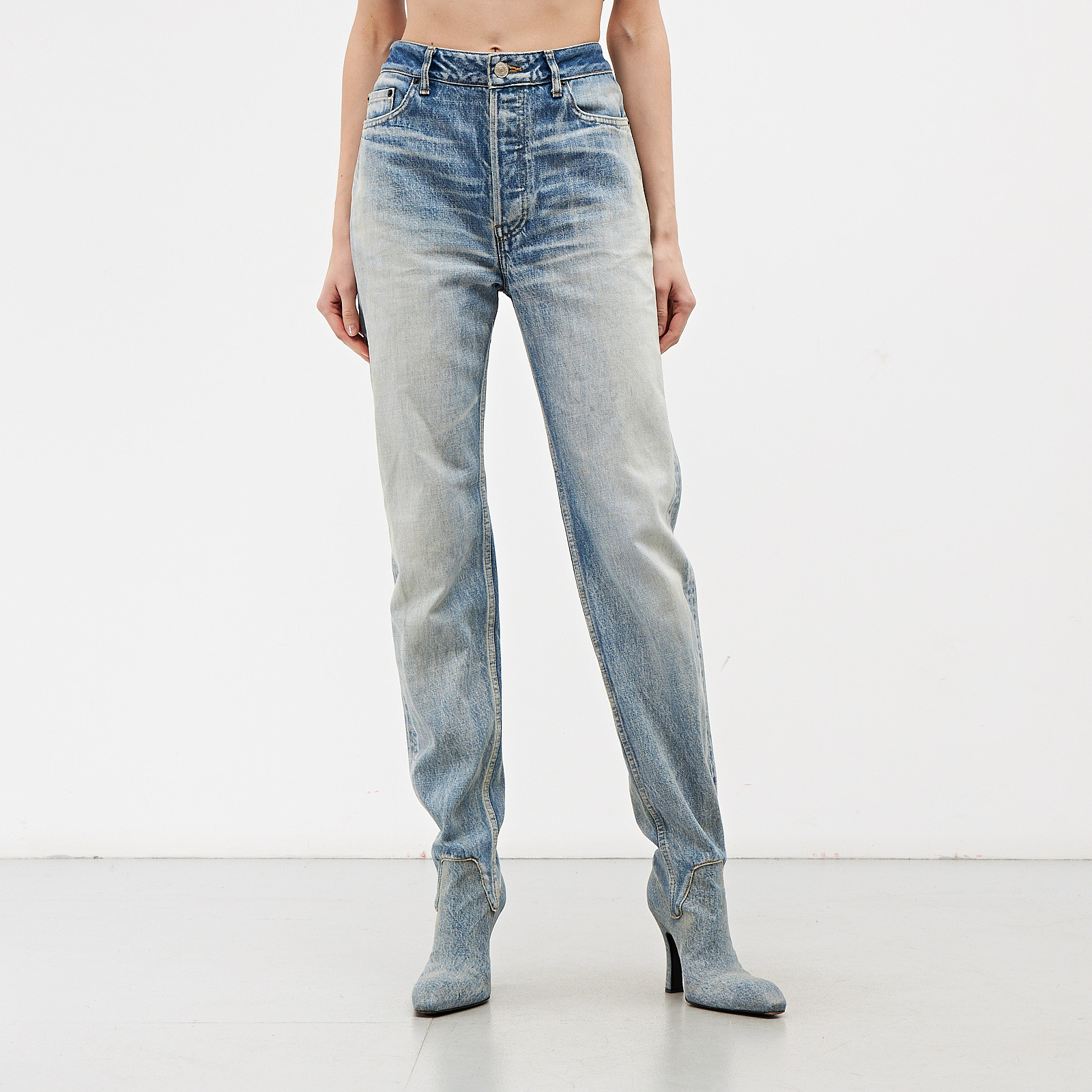 Сапоги голубого цвета Balenciaga - фото из каталога магазина брендовой одежды Second Friend Store Сапоги Balenciaga - купить оригинал в секонд-хенде SFS - 1