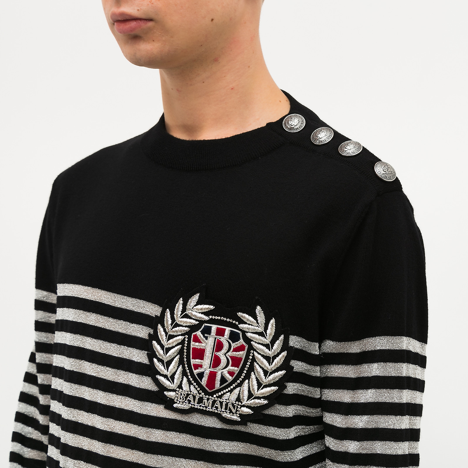 Джемпер черного цвета Balmain - фото из каталога магазина брендовой одежды Second Friend Store Джемпер Balmain - купить оригинал в секонд-хенде SFS - 4
