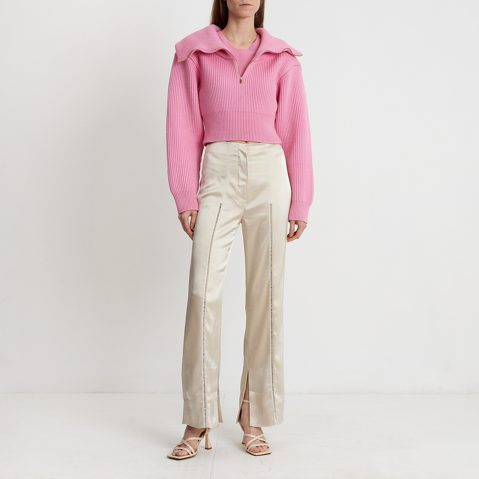 Брюки белого цвета Nanushka - фото из каталога магазина брендовой одежды Second Friend Store Брюки Nanushka - купить оригинал в секонд-хенде SFS - 2