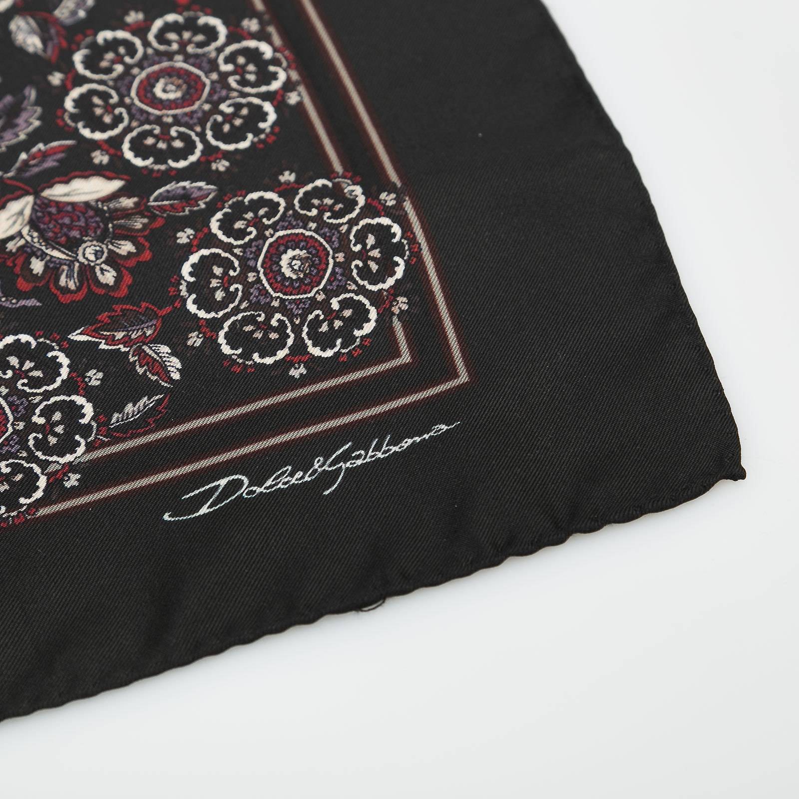 Платок Dolce&Gabbana - купить оригинал в секонд-хенде SFS