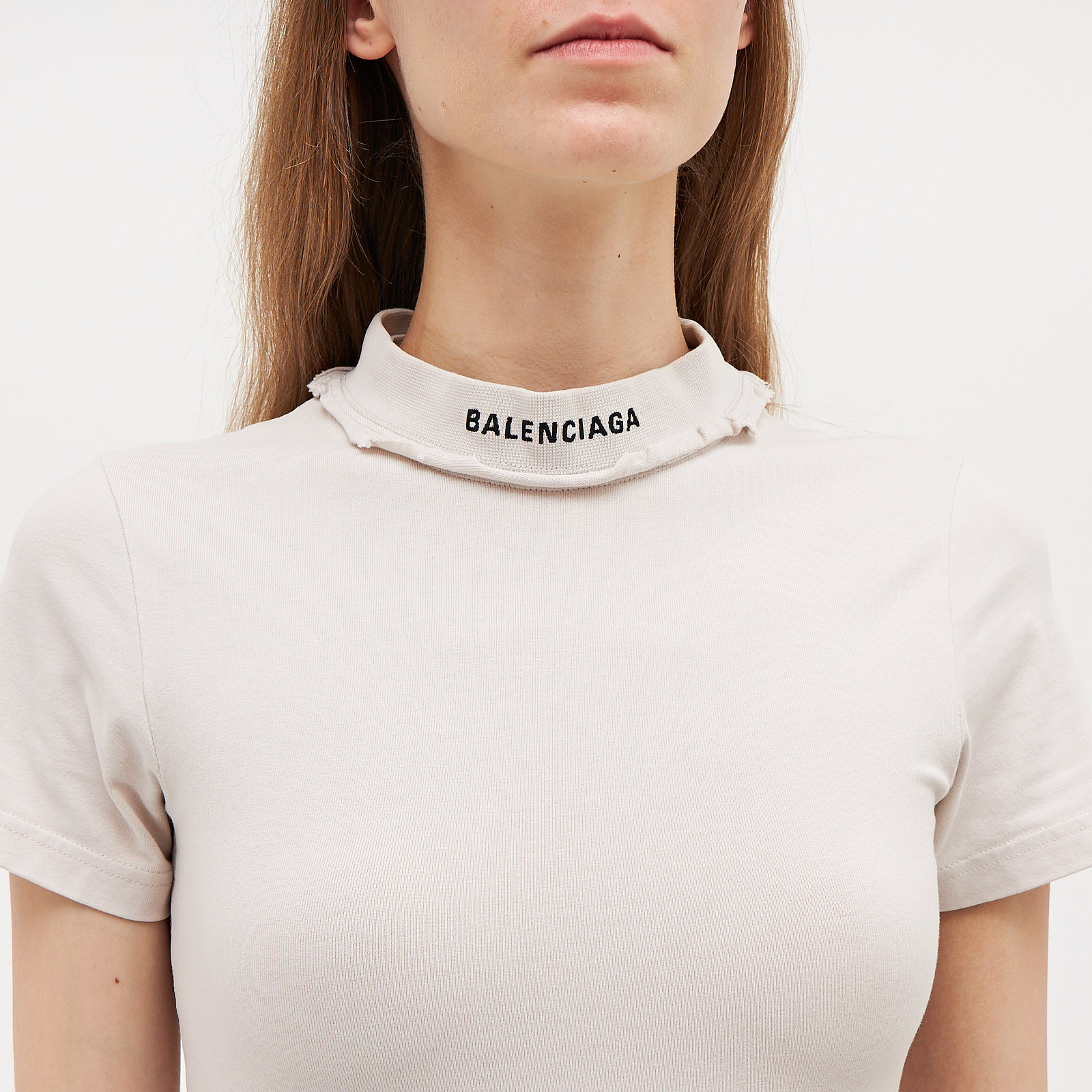 Футболка  бежевого цвета Balenciaga - фото из каталога магазина брендовой одежды Second Friend Store Футболка Balenciaga - купить оригинал в секонд-хенде SFS - 4