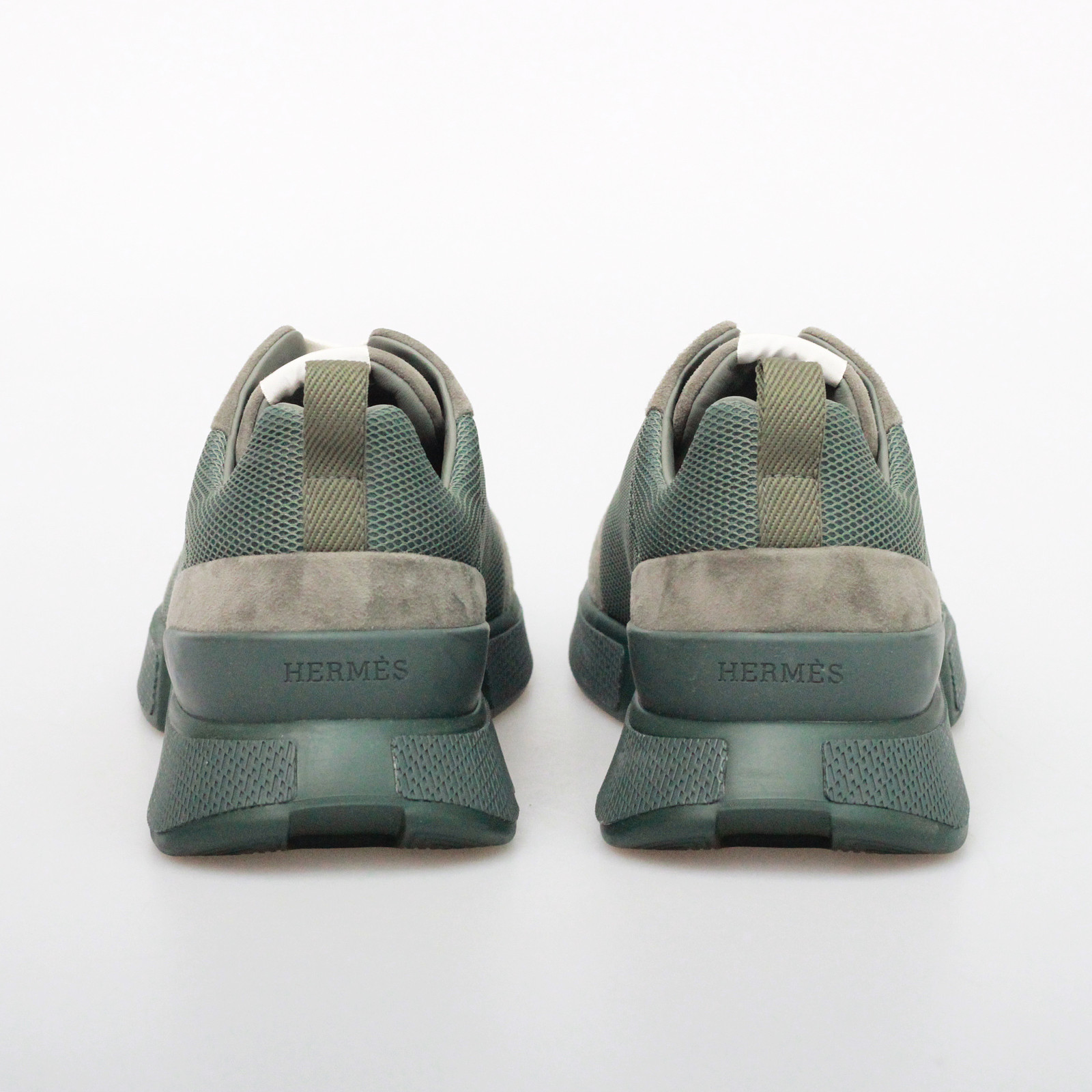 Кроссовки зеленого цвета Hermes - фото из каталога магазина брендовой одежды Second Friend Store Кроссовки Hermes - купить оригинал в секонд-хенде SFS - 3