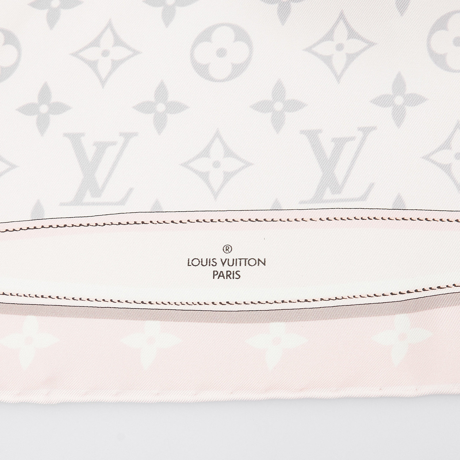 Платок Louis Vuitton - купить оригинал в секонд-хенде SFS - 4
