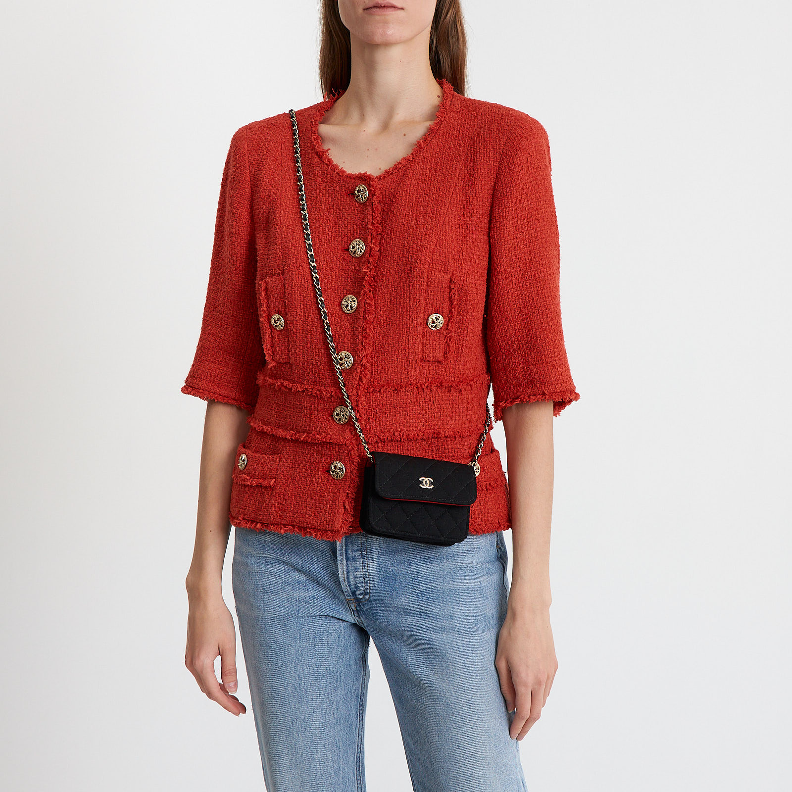 Сумка черного цвета Chanel - фото из каталога магазина брендовой одежды Second Friend Store Сумка Chanel - купить оригинал в секонд-хенде SFS - 2