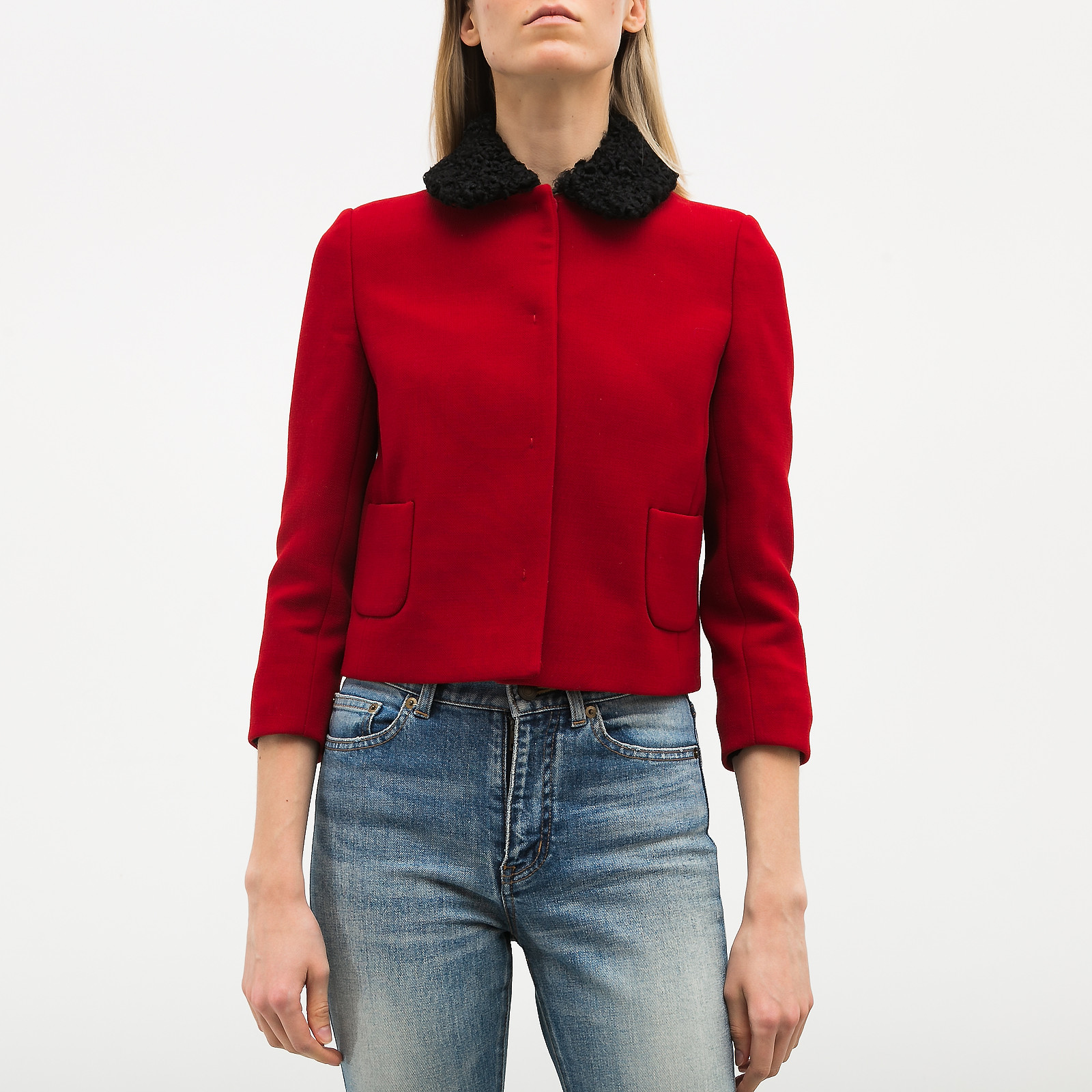 Жакет  красного цвета Miu Miu - фото из каталога магазина брендовой одежды Second Friend Store Жакет Miu Miu - купить оригинал в секонд-хенде SFS - 1