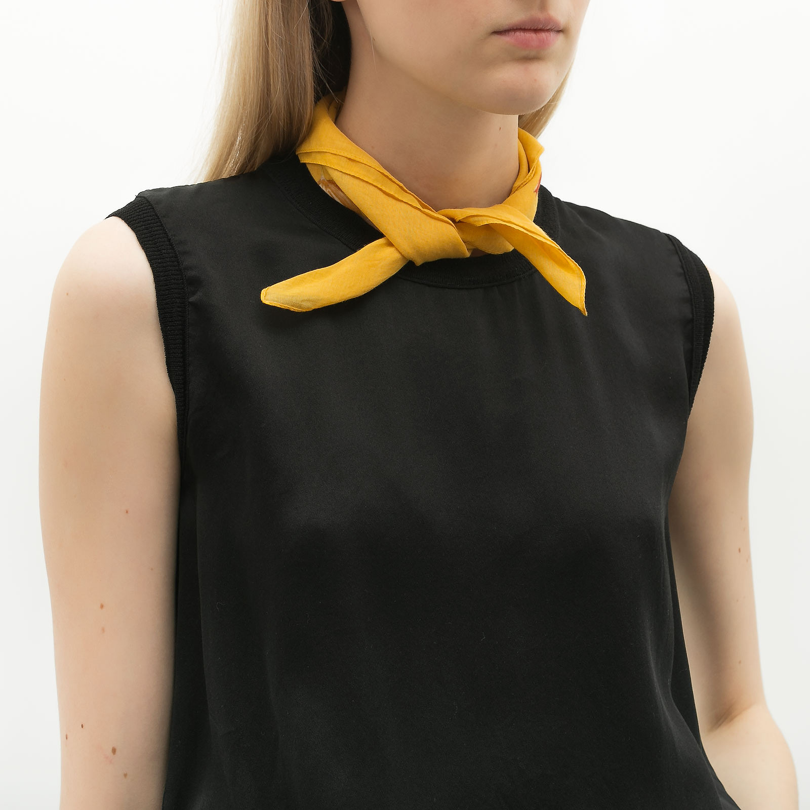 Платок Salvatore Ferragamo - купить оригинал в секонд-хенде SFS - 2