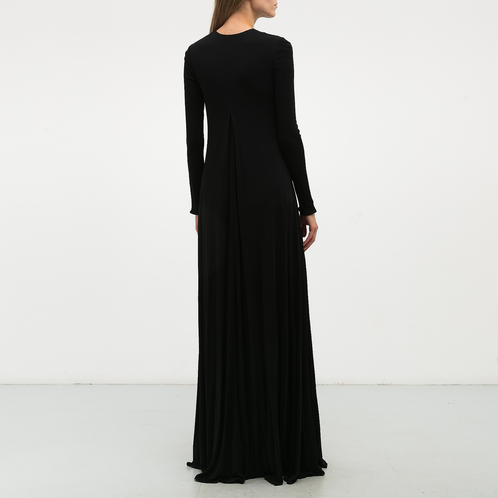 Платье черного цвета Gucci - фото из каталога магазина брендовой одежды Second Friend Store Платье Gucci - купить оригинал в секонд-хенде SFS - 2