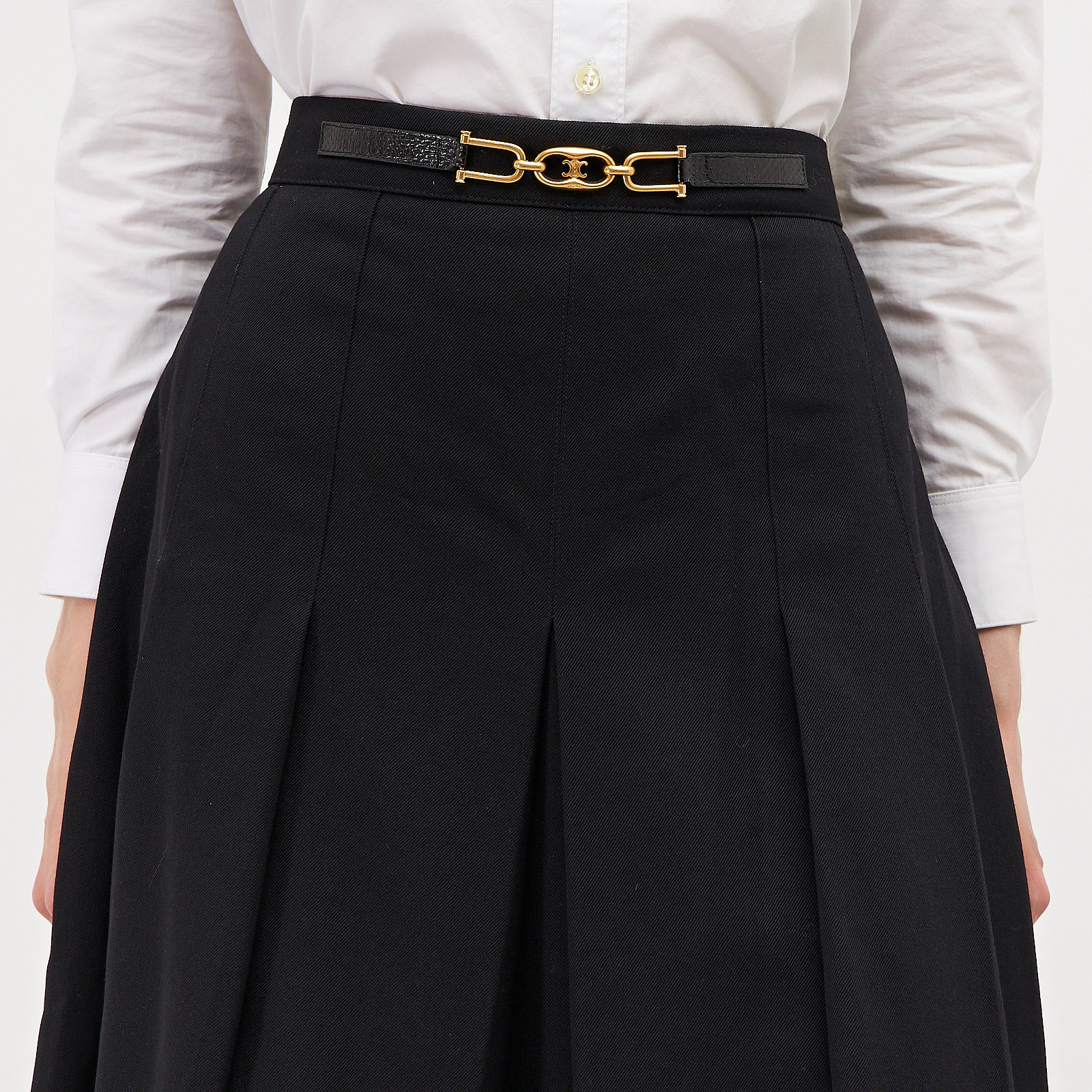 Юбка черного цвета Celine - фото из каталога магазина брендовой одежды Second Friend Store Юбка Celine - купить оригинал в секонд-хенде SFS - 4