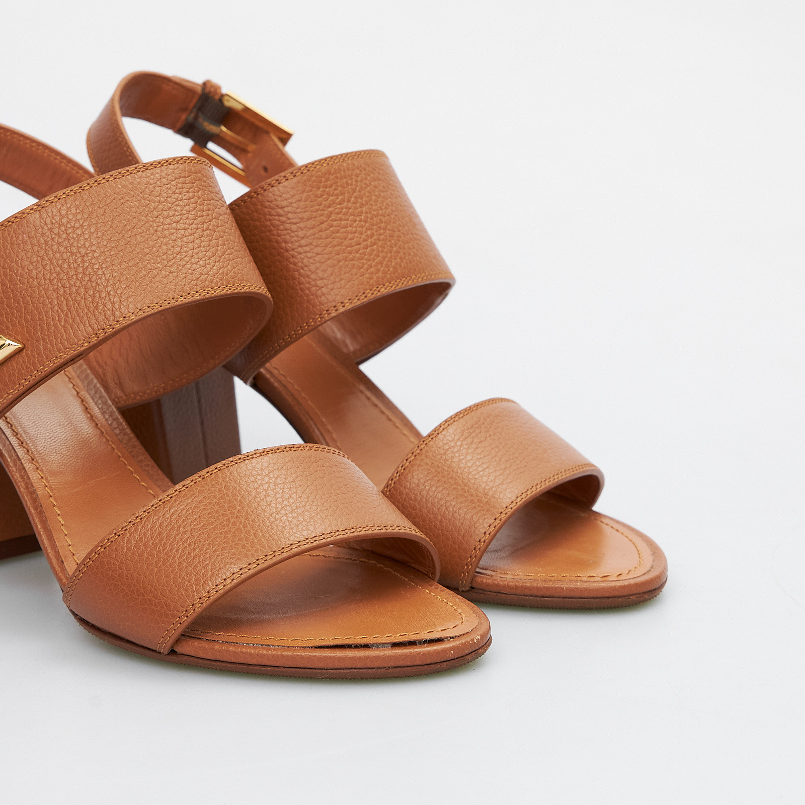 Босоножки коричневого цвета Louis Vuitton - фото из каталога магазина брендовой одежды Second Friend Store Босоножки Louis Vuitton - купить оригинал в секонд-хенде SFS - 4