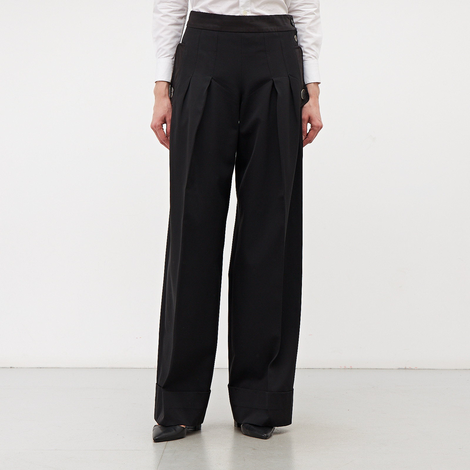 Брюки черного цвета Kenzo - фото из каталога магазина брендовой одежды Second Friend Store Брюки Kenzo - купить оригинал в секонд-хенде SFS - 1