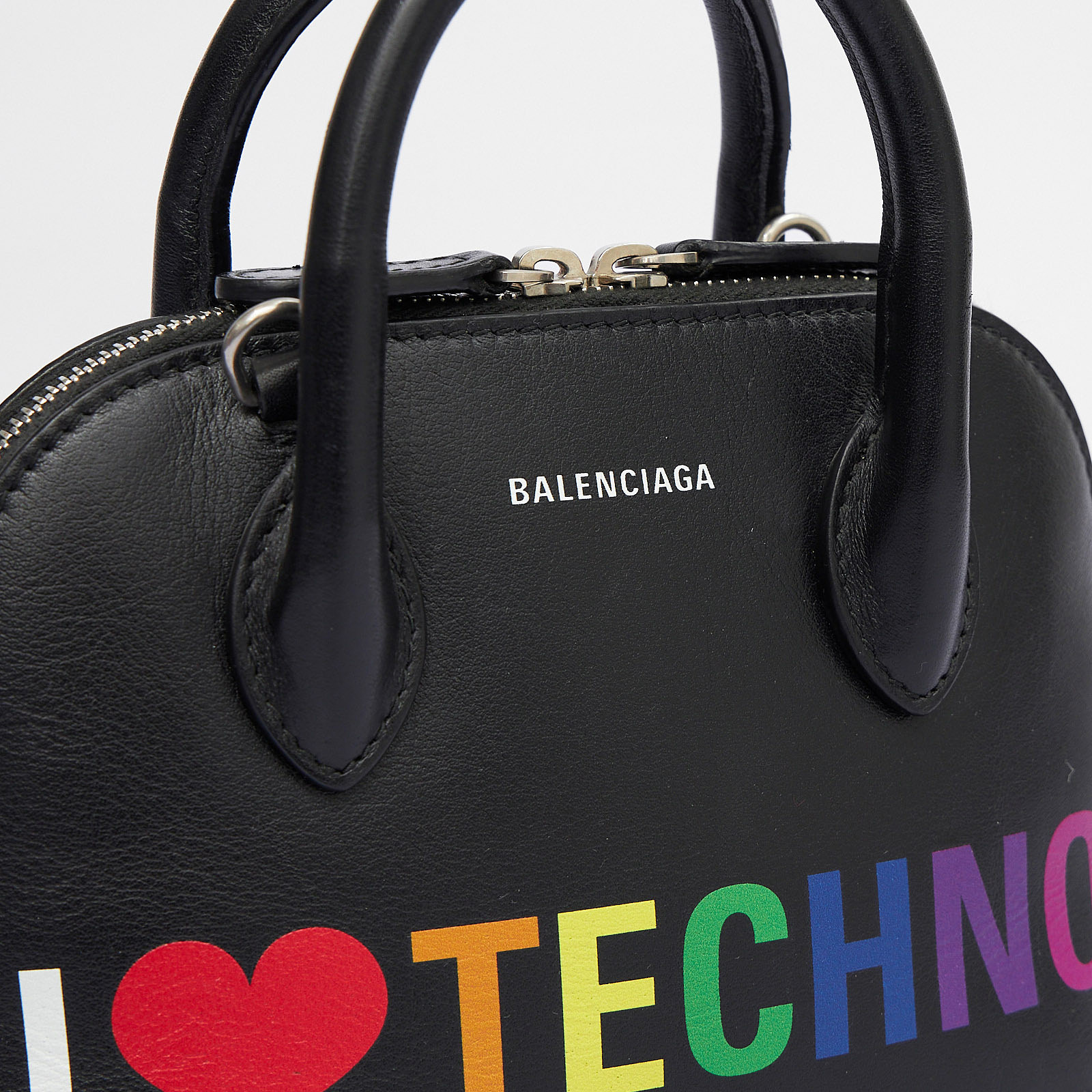 Сумка черного цвета Balenciaga - фото из каталога магазина брендовой одежды Second Friend Store Сумка Balenciaga - купить оригинал в секонд-хенде SFS - 5