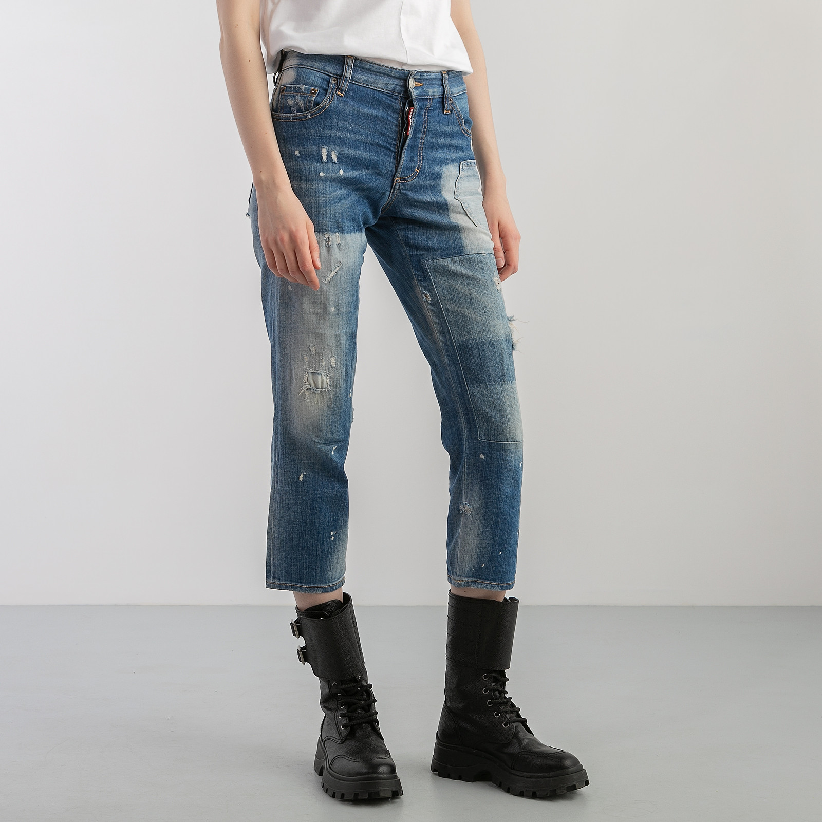 Джинсы голубого цвета Tigran Avetisyan x SFS - фото из каталога магазина брендовой одежды Second Friend Store Джинсы Tigran Avetisyan x SFS - купить оригинал в секонд-хенде SFS - 3