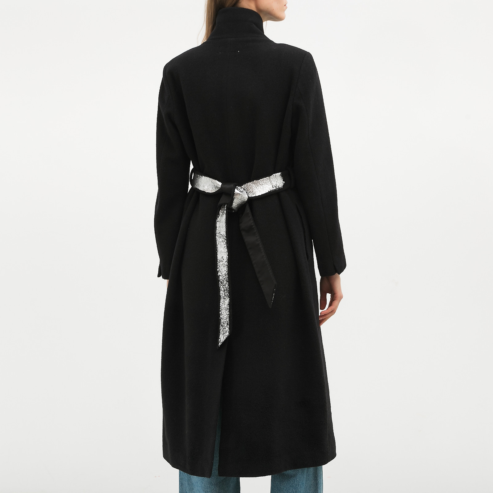 Пальто черного цвета MM6 Maison Margiela - фото из каталога магазина брендовой одежды Second Friend Store Пальто MM6 Maison Margiela - купить оригинал в секонд-хенде SFS - 2